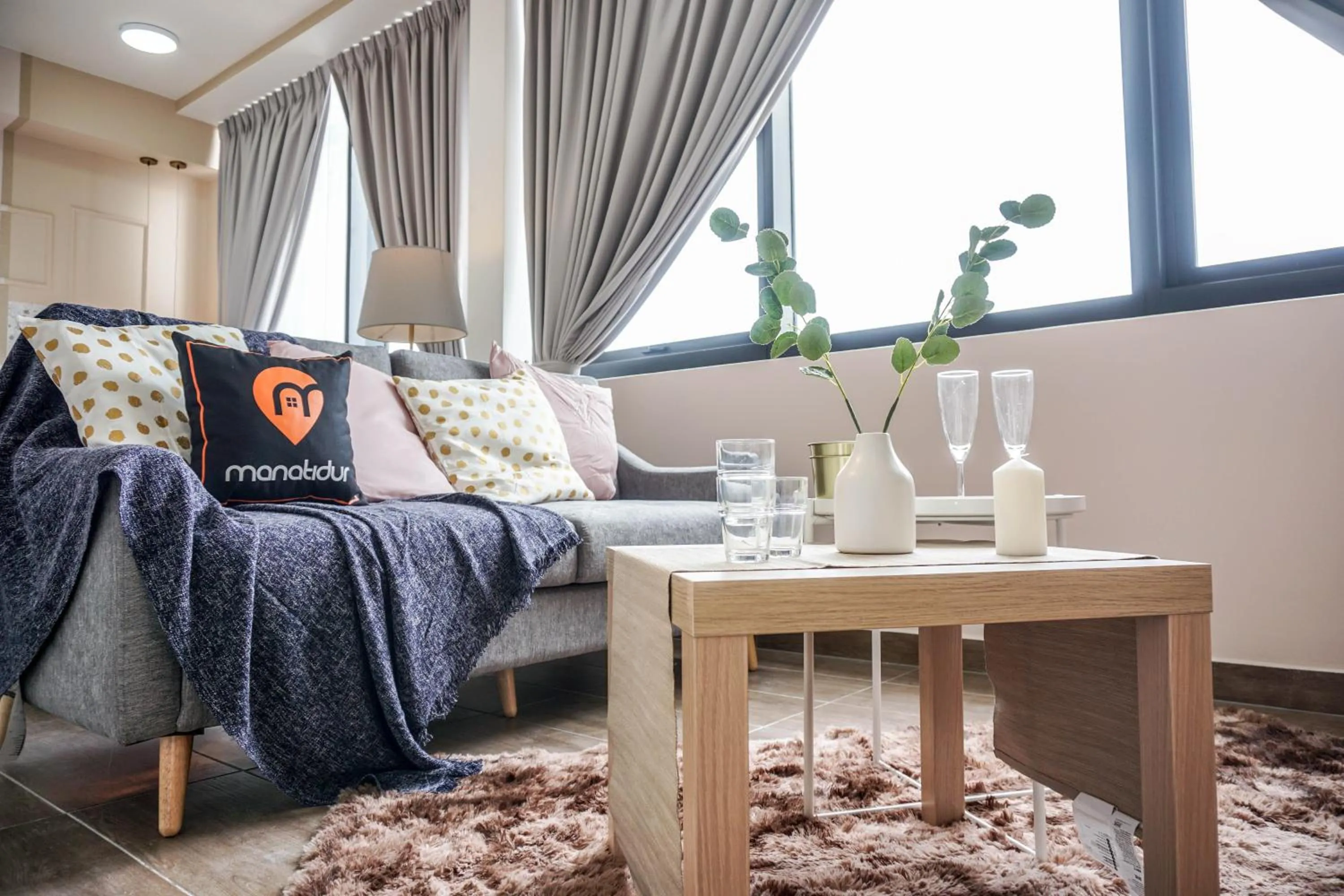 Seating area in Manatidur@THE HUB SS2