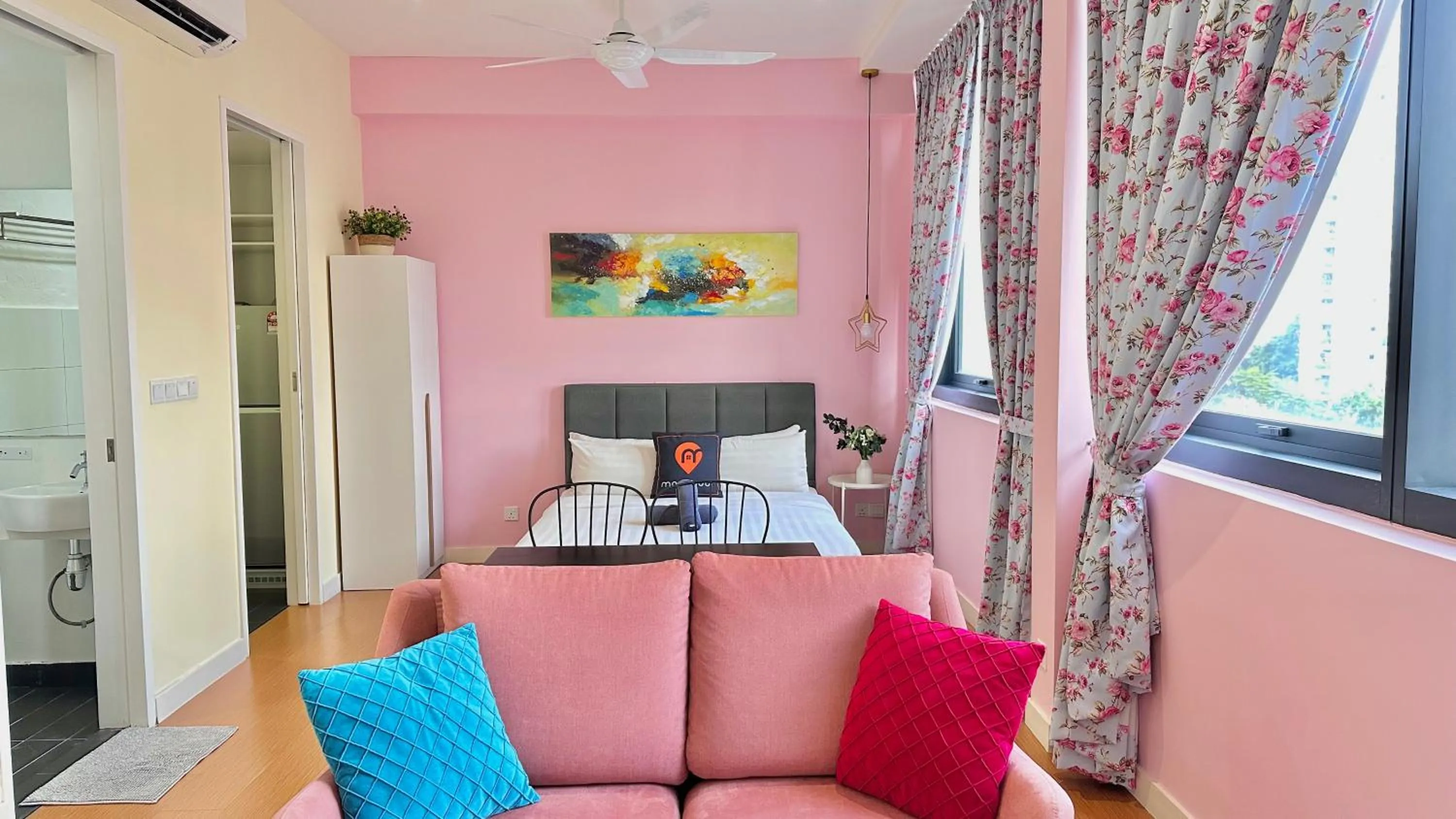 Bedroom in Manatidur@THE HUB SS2