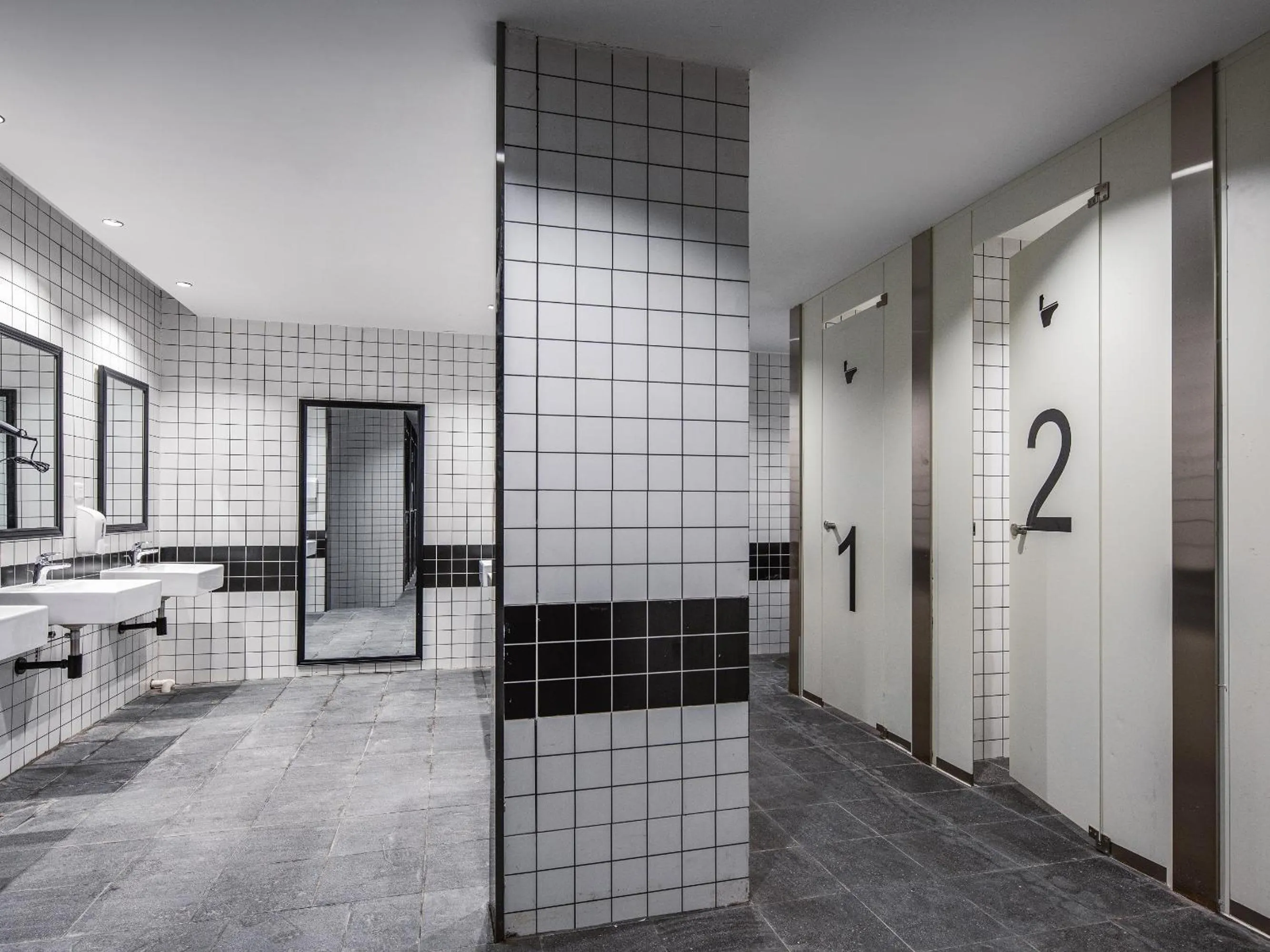 Shower in Xi'an Desti Youth Park Hostel Bell & Drum Tower