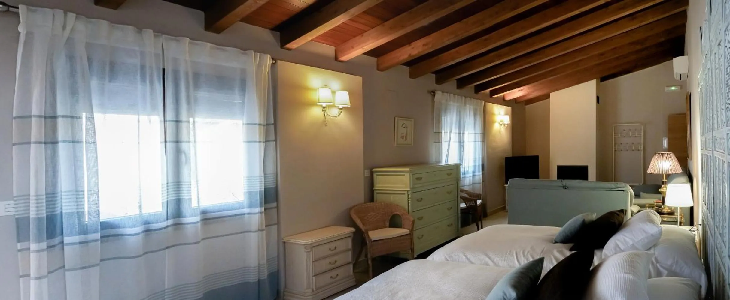 Photo of the whole room, Bed in Casa Rural Villa San Juan
