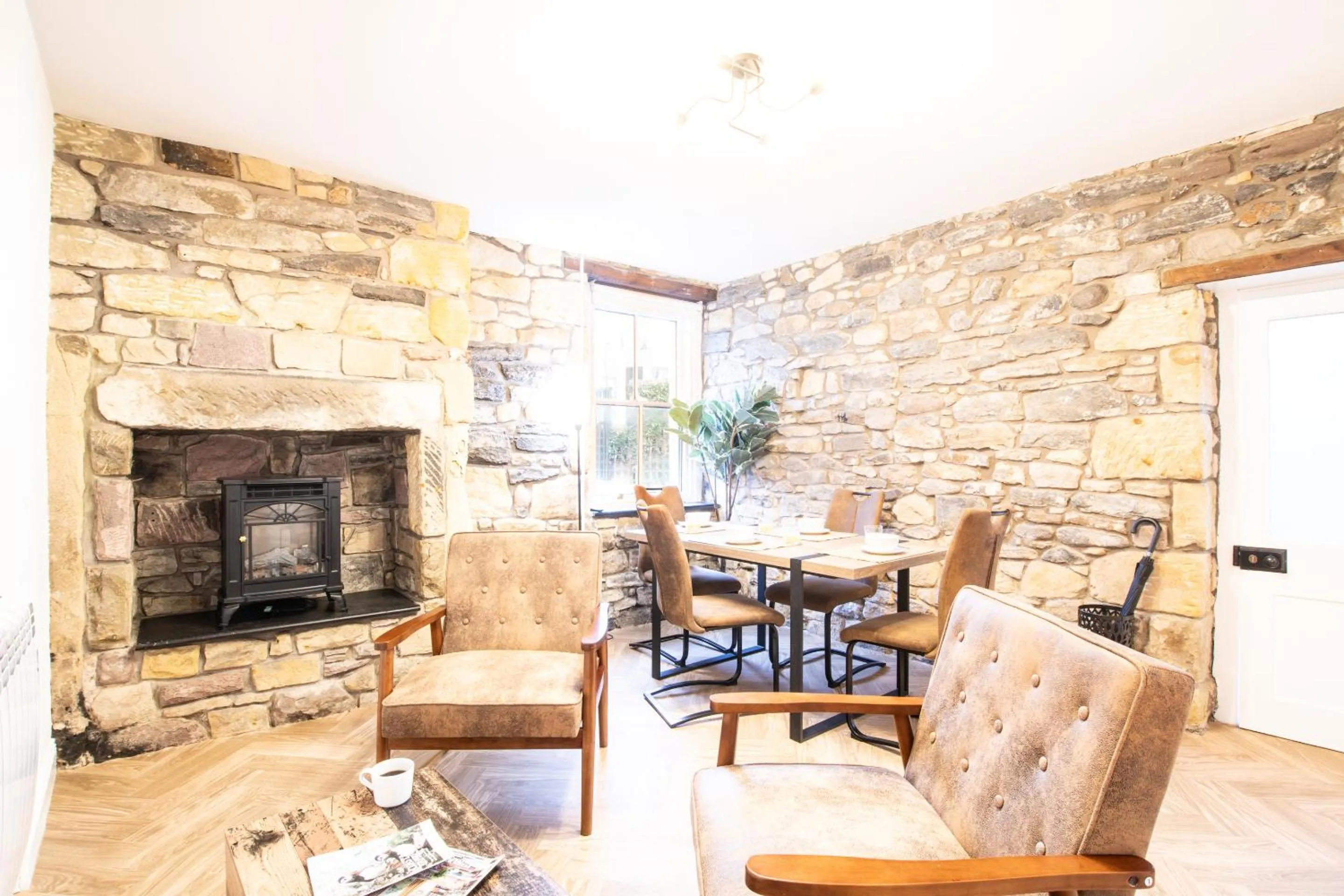 Kitchen or kitchenette in Northern Hideaways St Cuthberts, Seahouses