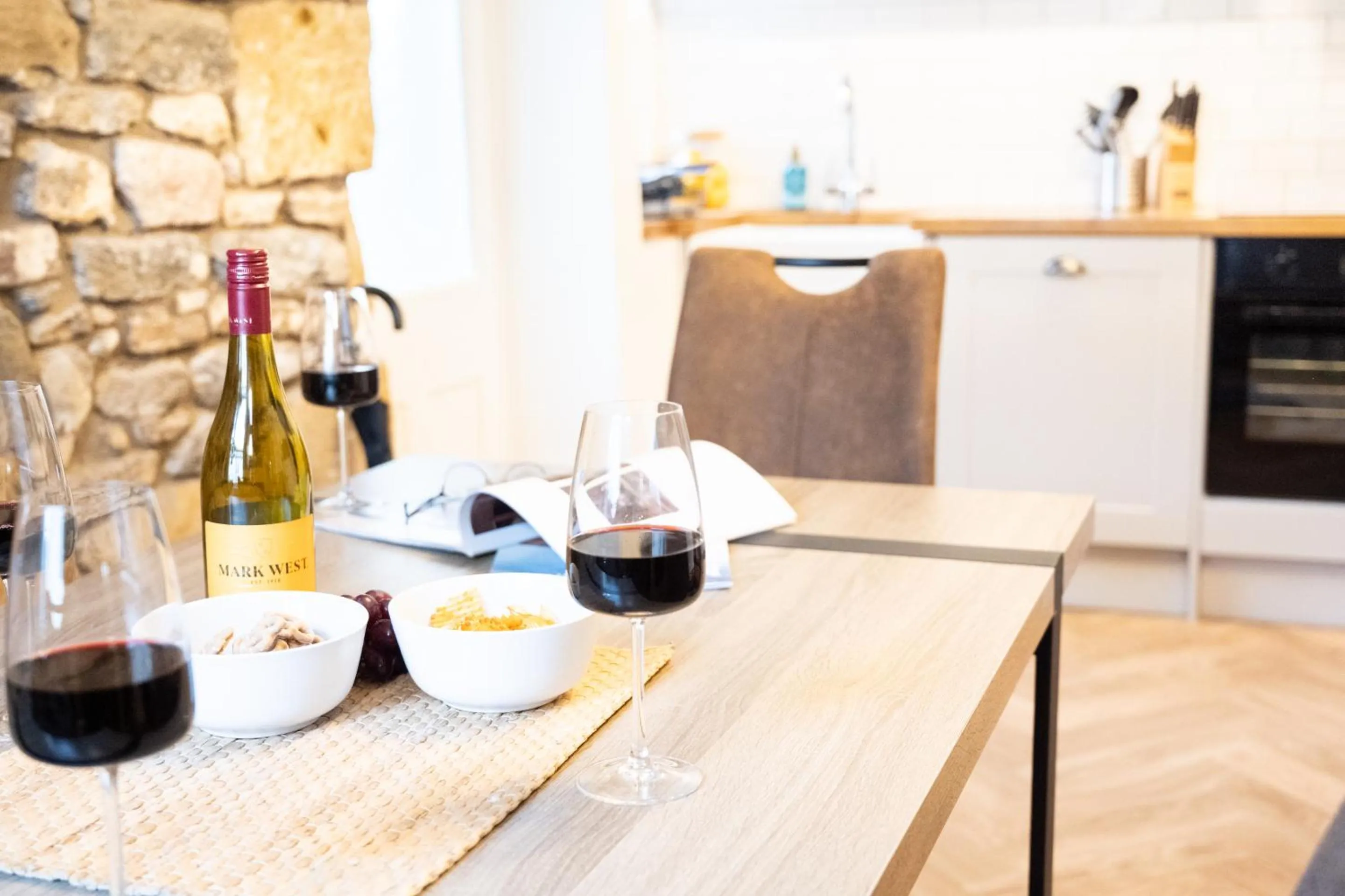 Kitchen or kitchenette in Northern Hideaways St Cuthberts, Seahouses