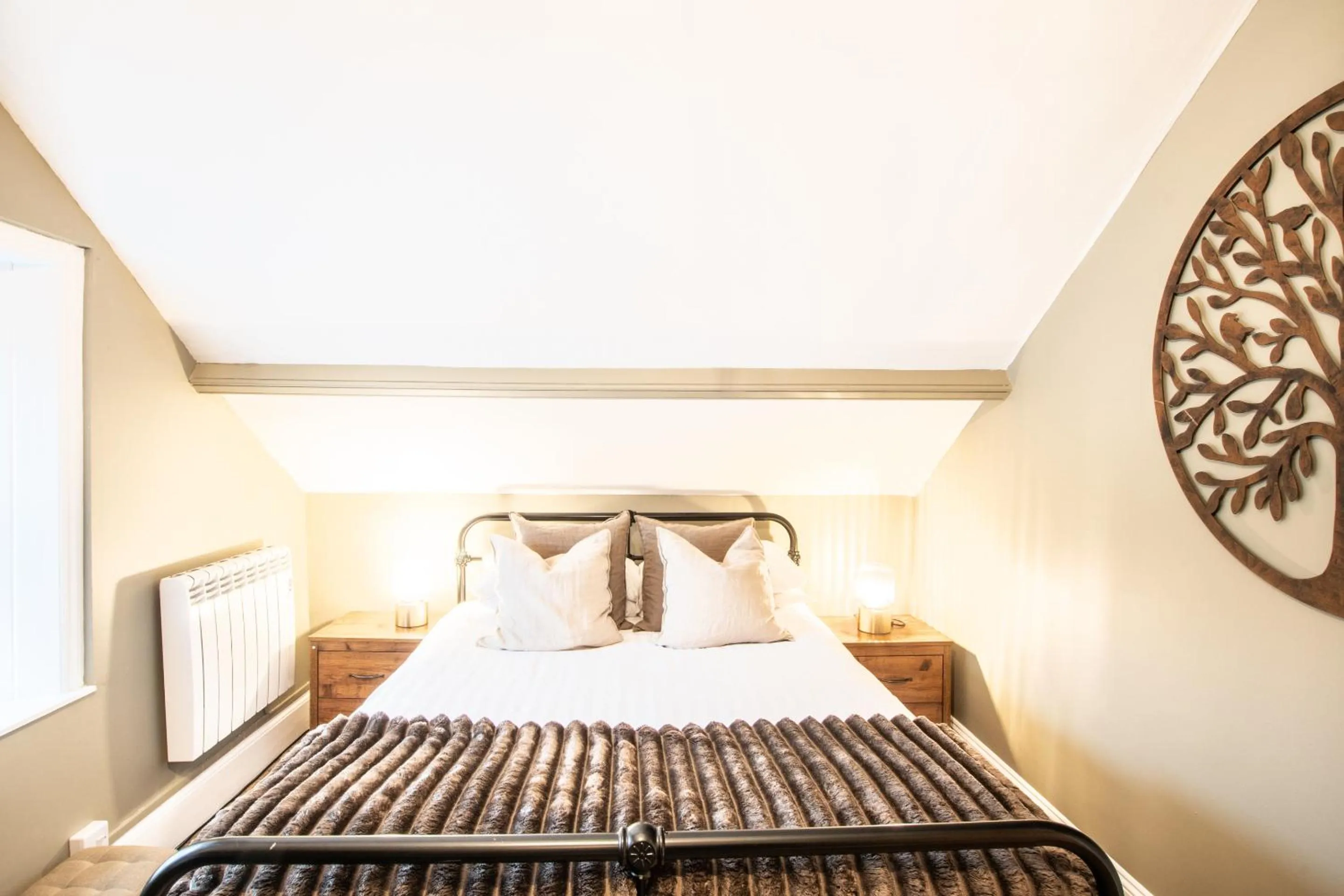 Bedroom, Bed in Northern Hideaways St Cuthberts, Seahouses