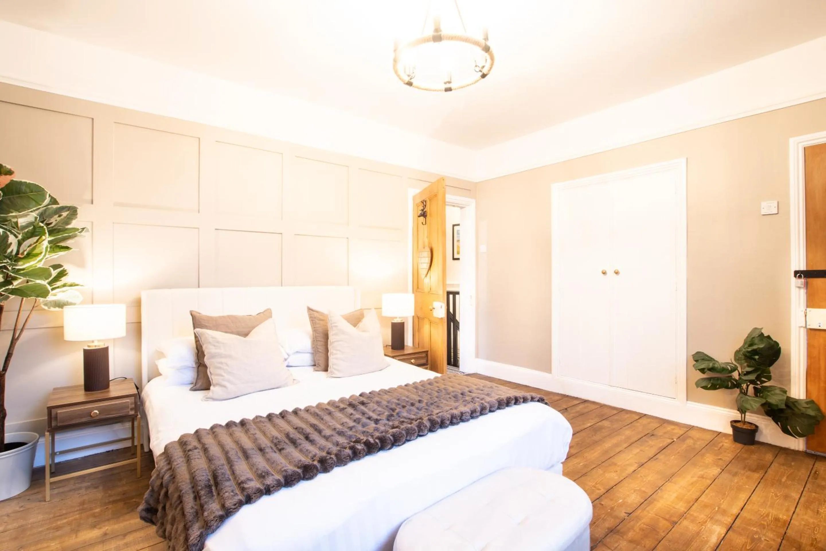 Bedroom, Bed in Northern Hideaways St Cuthberts, Seahouses