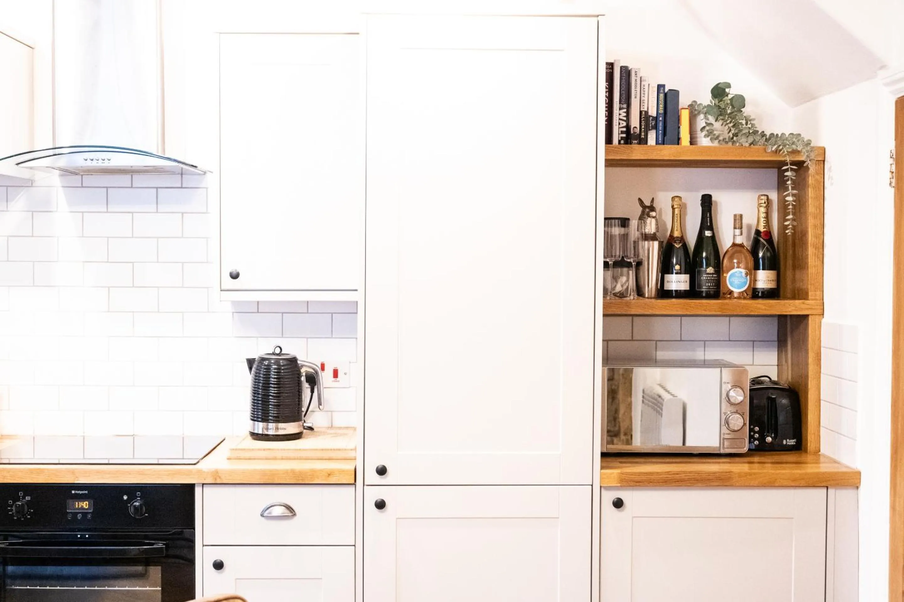 Kitchen or kitchenette in Northern Hideaways St Cuthberts, Seahouses