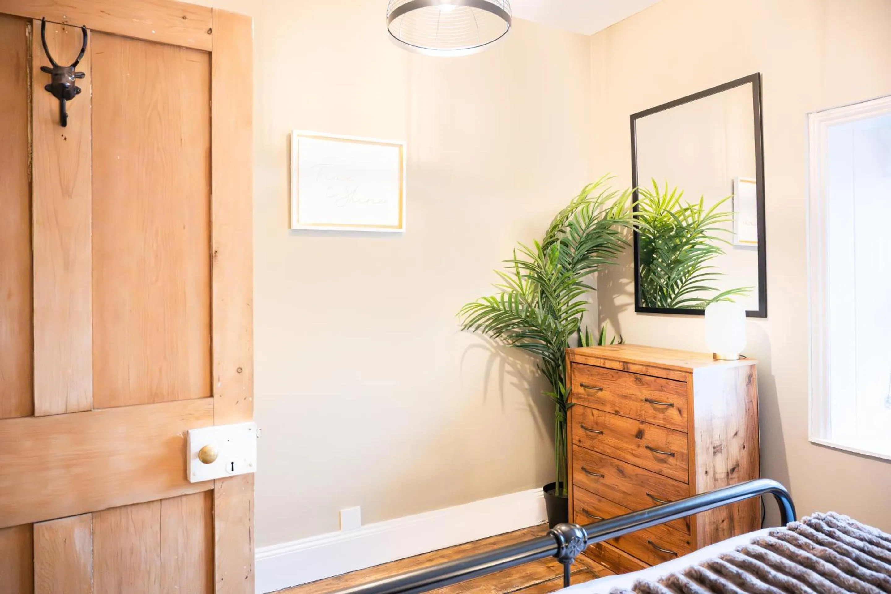 Bedroom, Bed in Northern Hideaways St Cuthberts, Seahouses