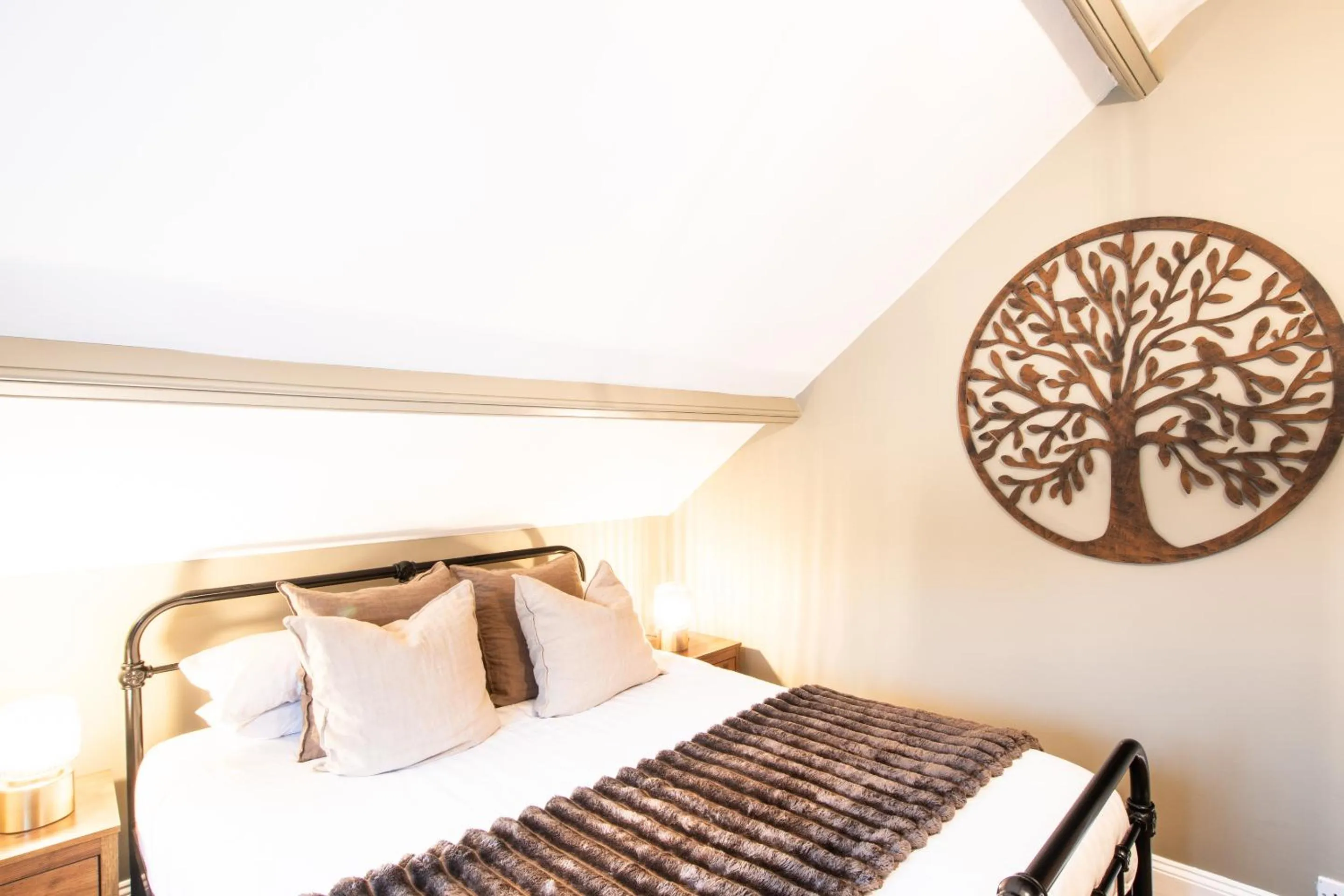 Bedroom, Bed in Northern Hideaways St Cuthberts, Seahouses