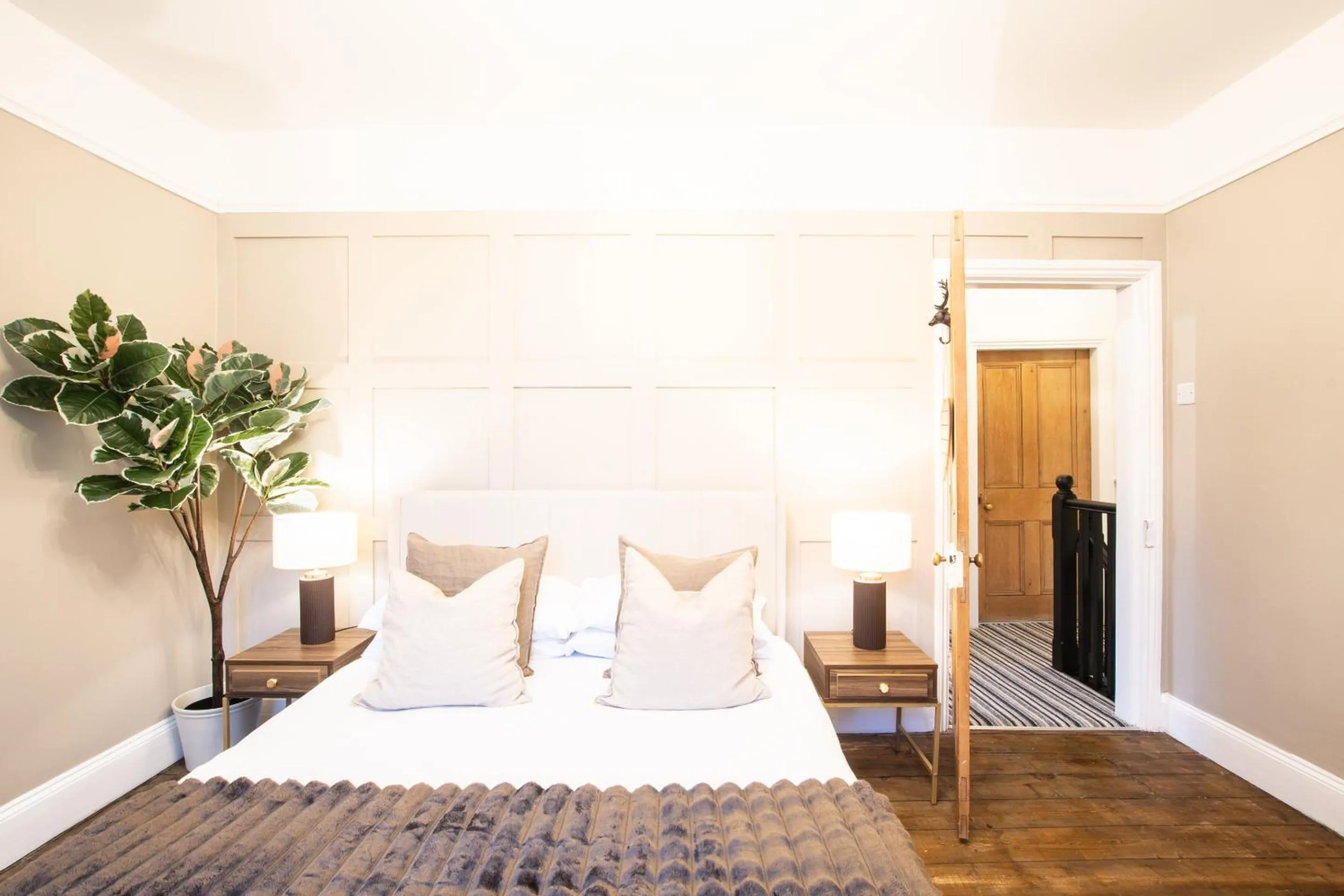 Bedroom, Bed in Northern Hideaways St Cuthberts, Seahouses