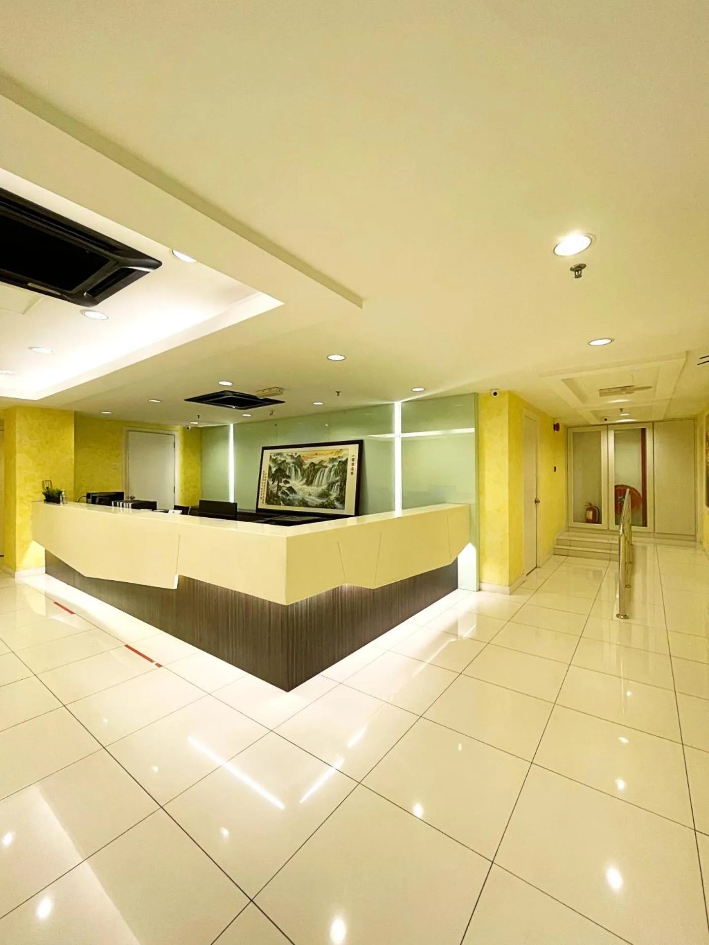 Lobby or reception in ESQ Shamelin Hotel