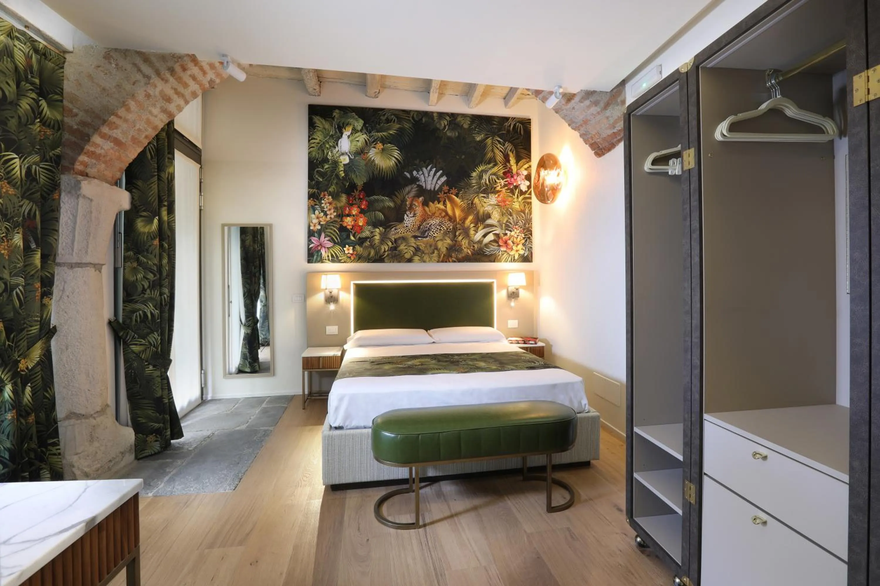 Bedroom, Bed in Suites&Atelier Lake Como