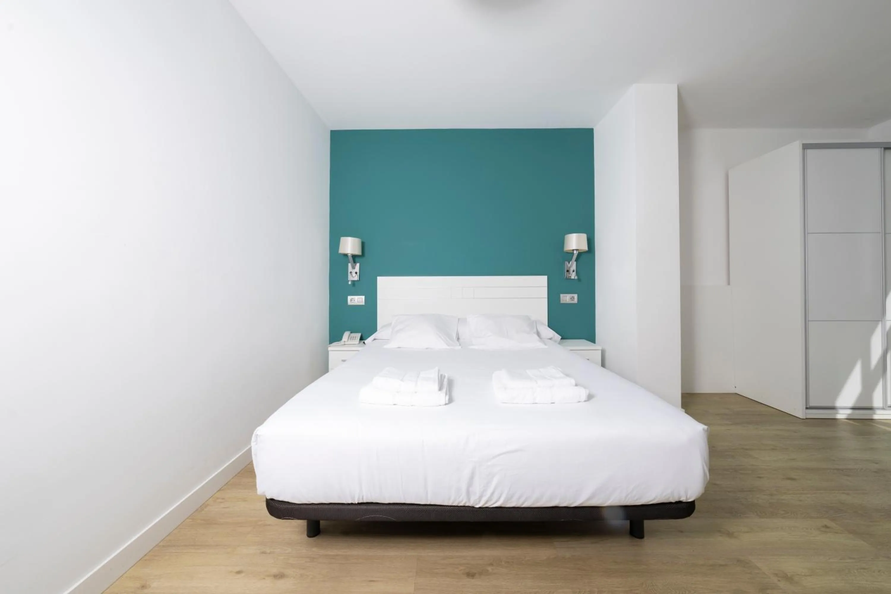 Photo of the whole room, Bed in Hotel Mar de Fisterra