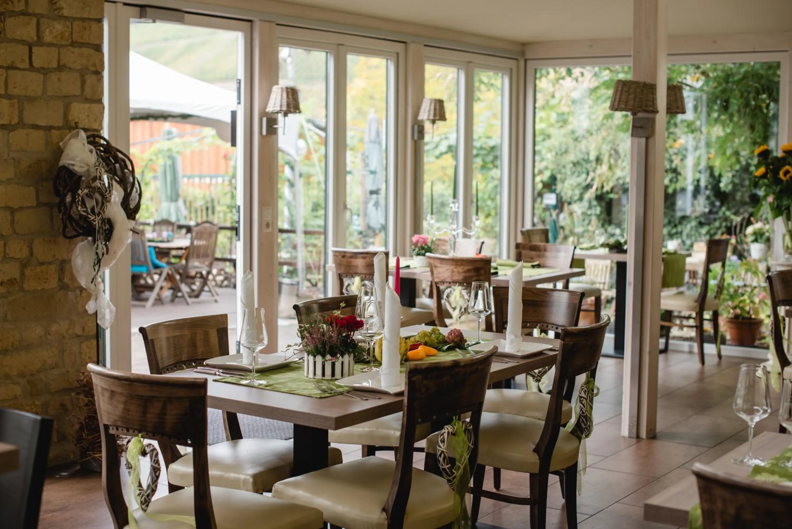 Restaurant/places to eat in Weingut und Gästehaus Zilliken