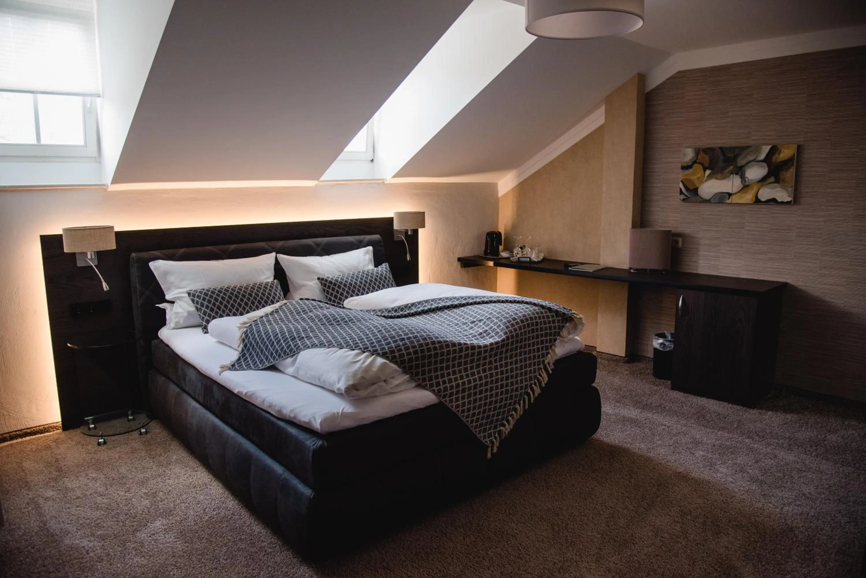 Bedroom, Bed in Weingut und Gästehaus Zilliken