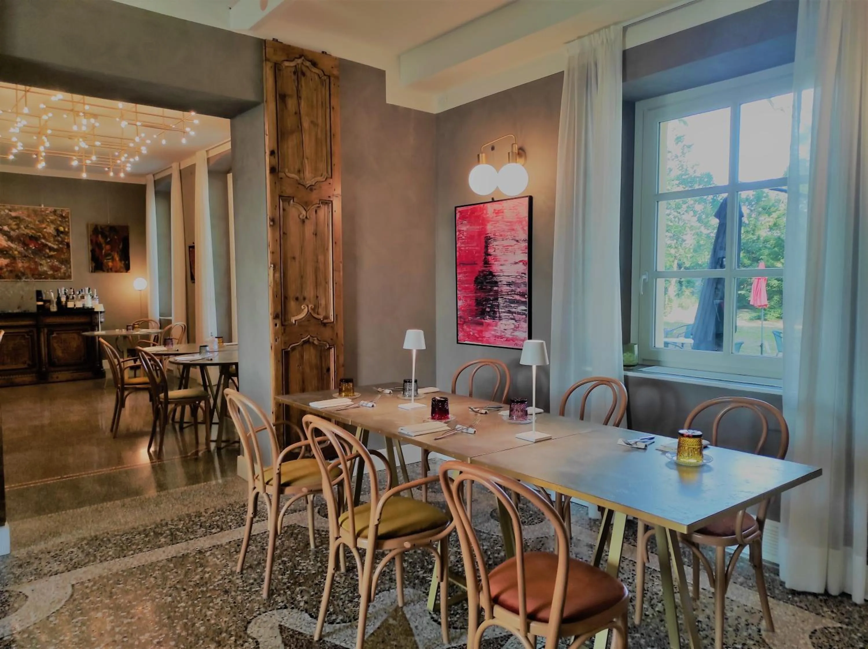 Restaurant/places to eat in Capriccio Art Hotel