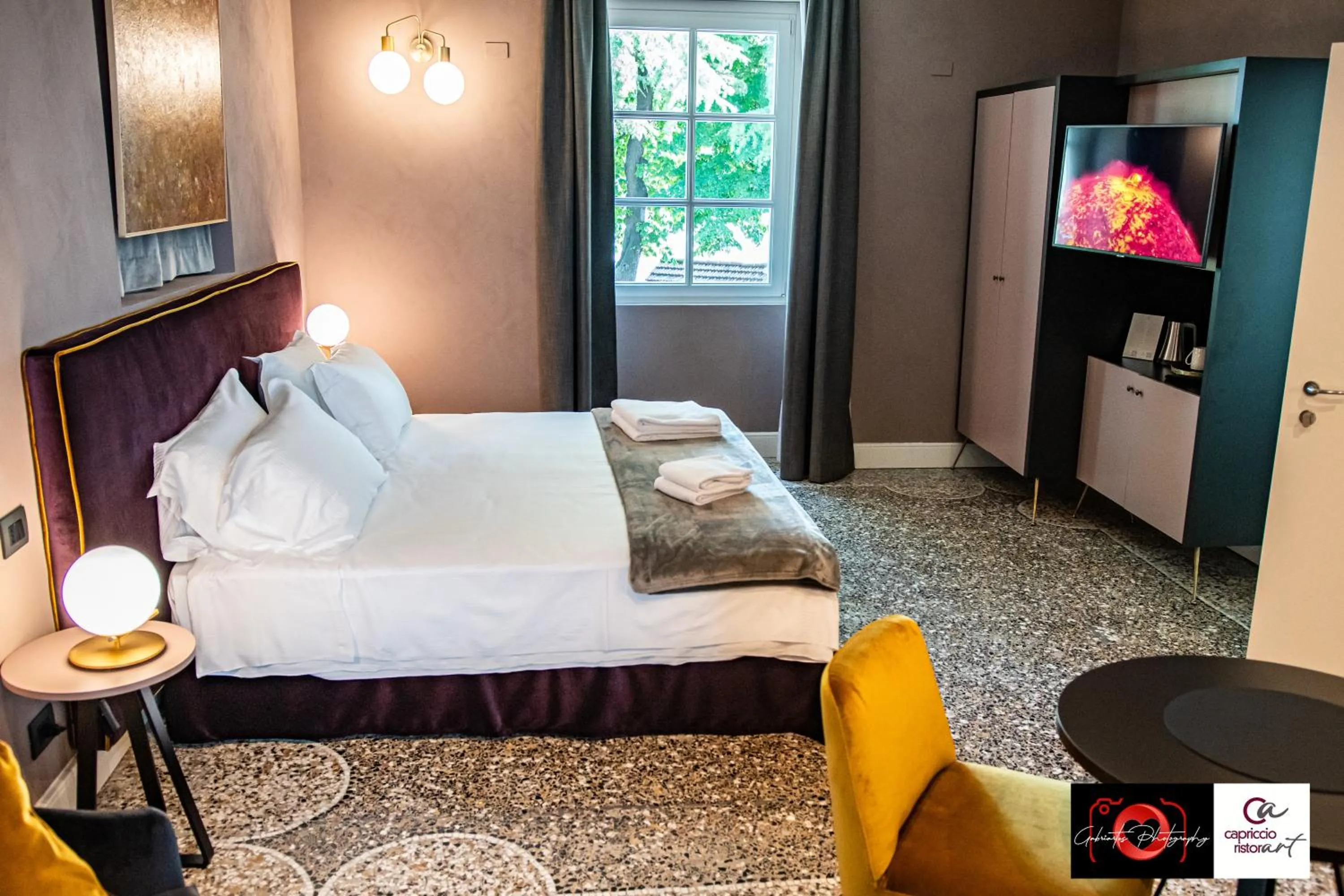 Bedroom, Bed in Capriccio Art Hotel