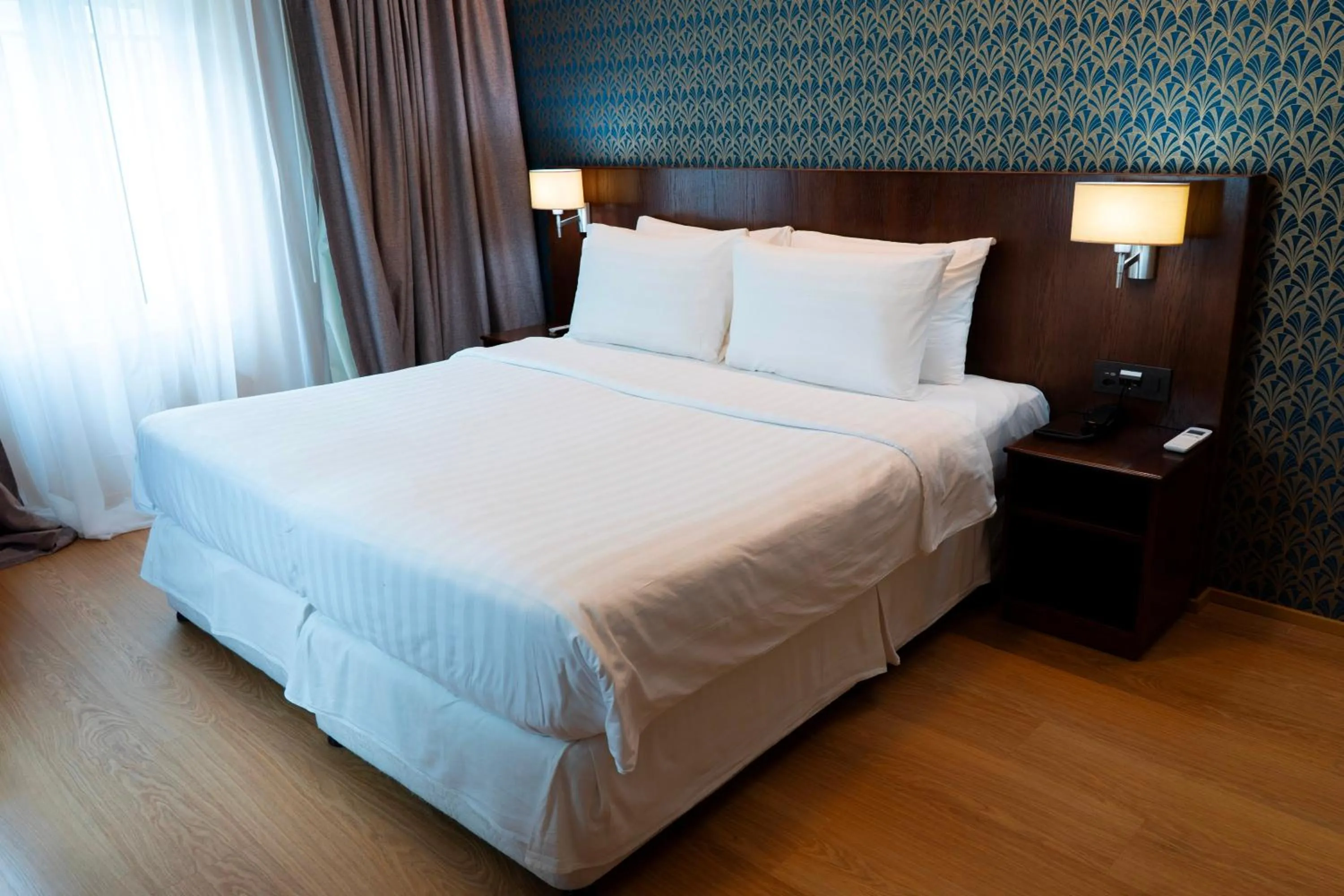 Bed in J5 Hotels Helvetie & La Brasserie