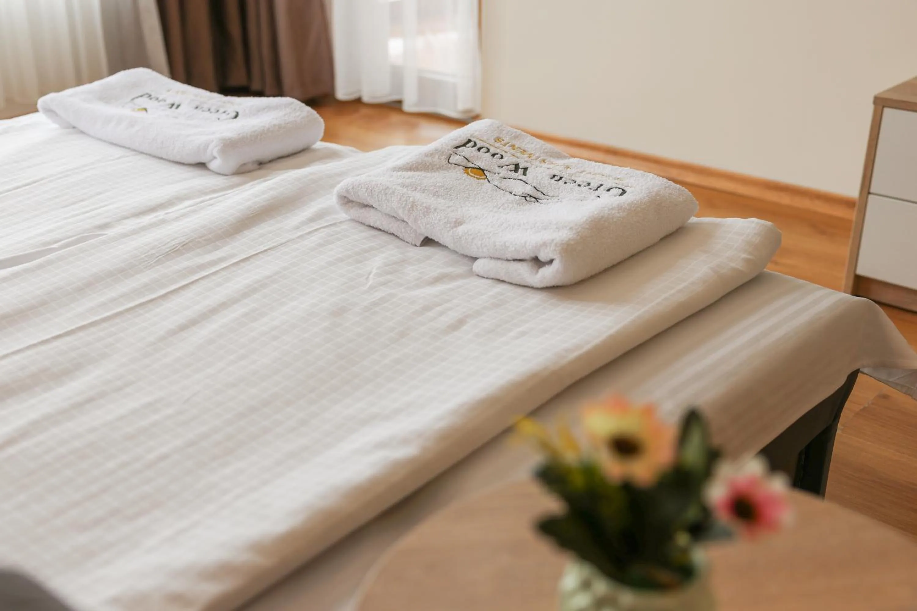 Bed in Smartr Green Wood Hotel & Spa