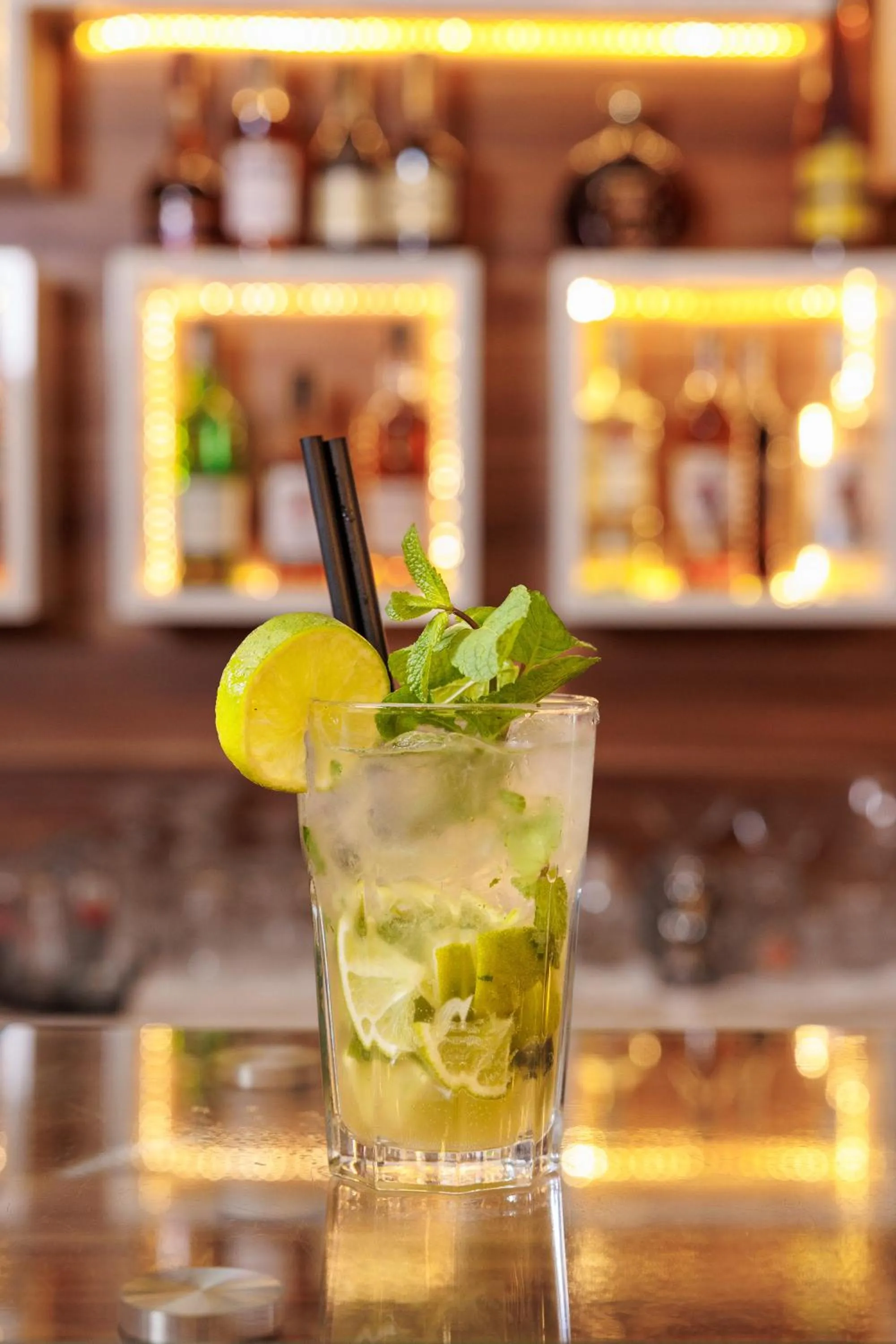 Lounge or bar in Smartr Green Wood Hotel & Spa