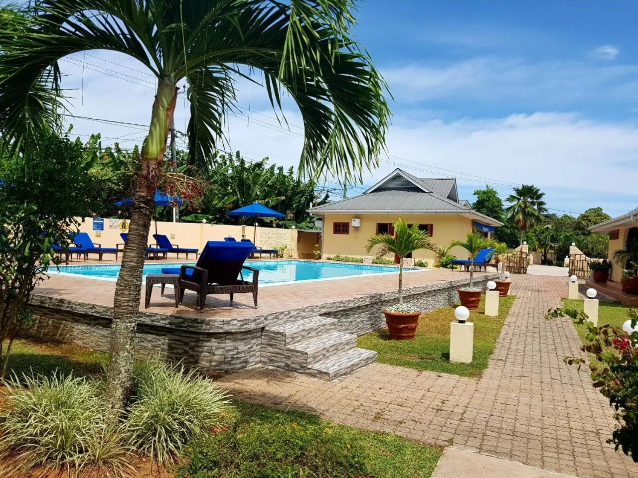 Swimming pool in Britannia Hotel