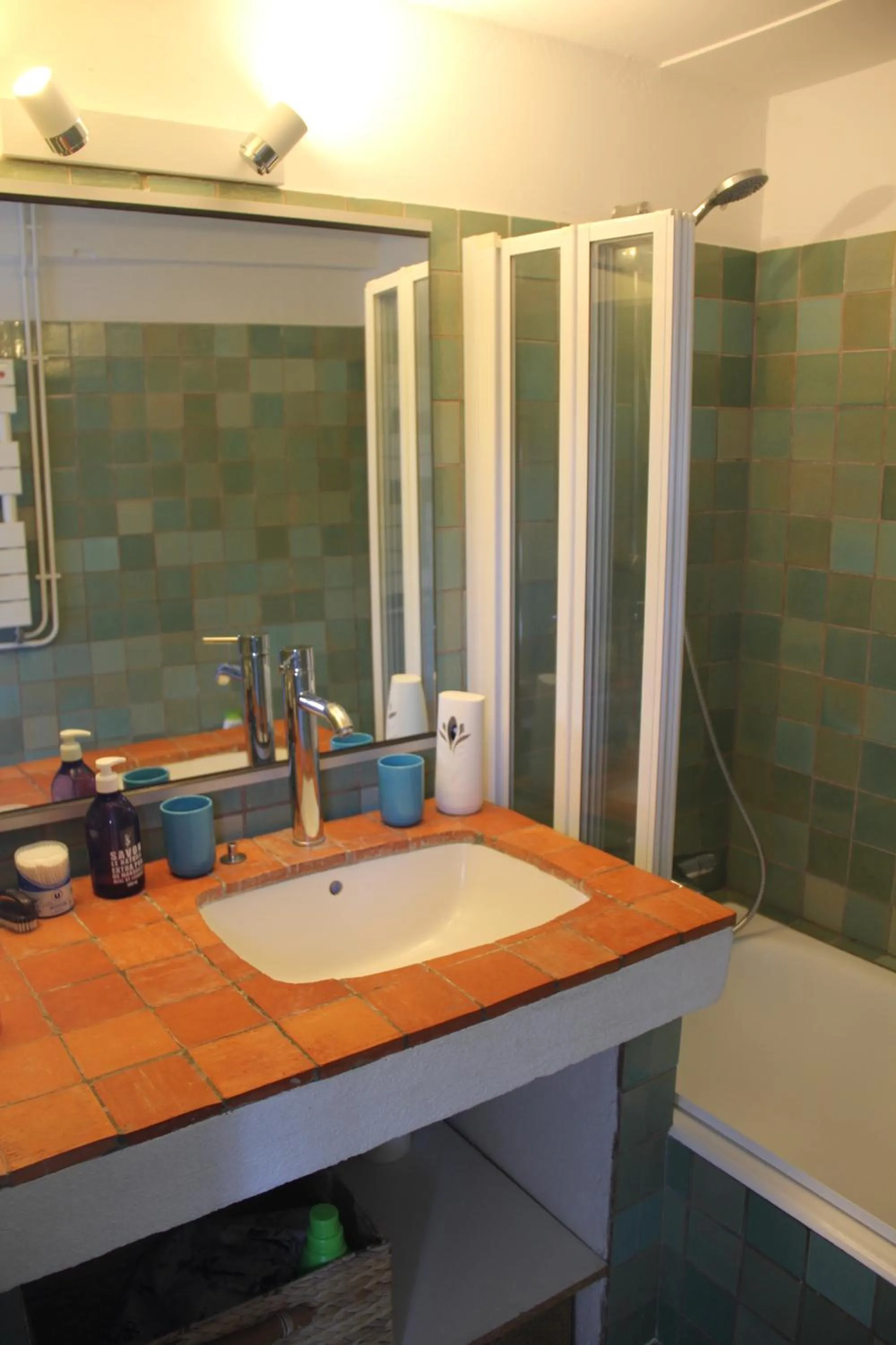 Bathroom in L'Audacieuse