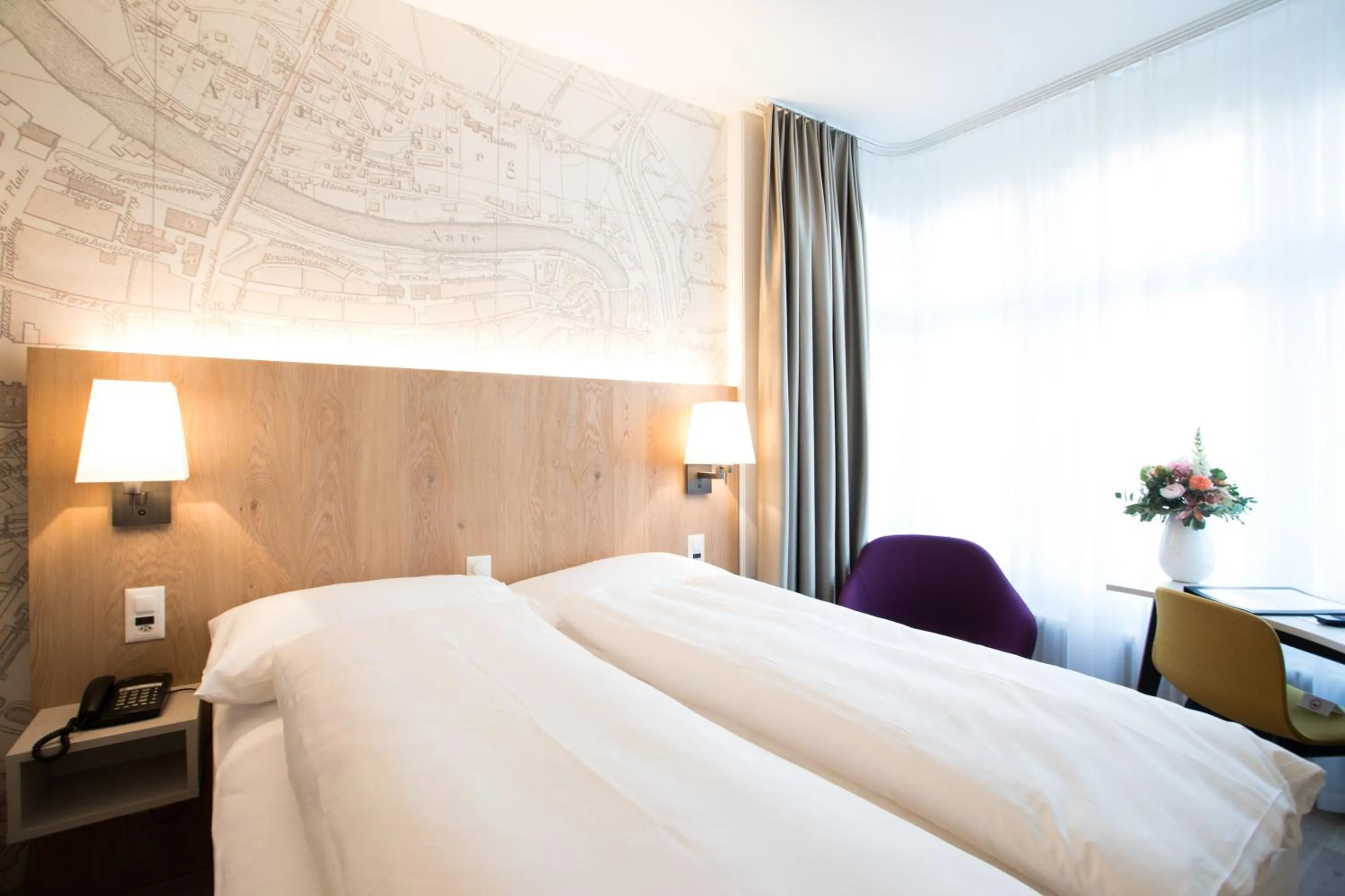 Photo of the whole room, Bed in Kreuz Bern Modern City Hotel