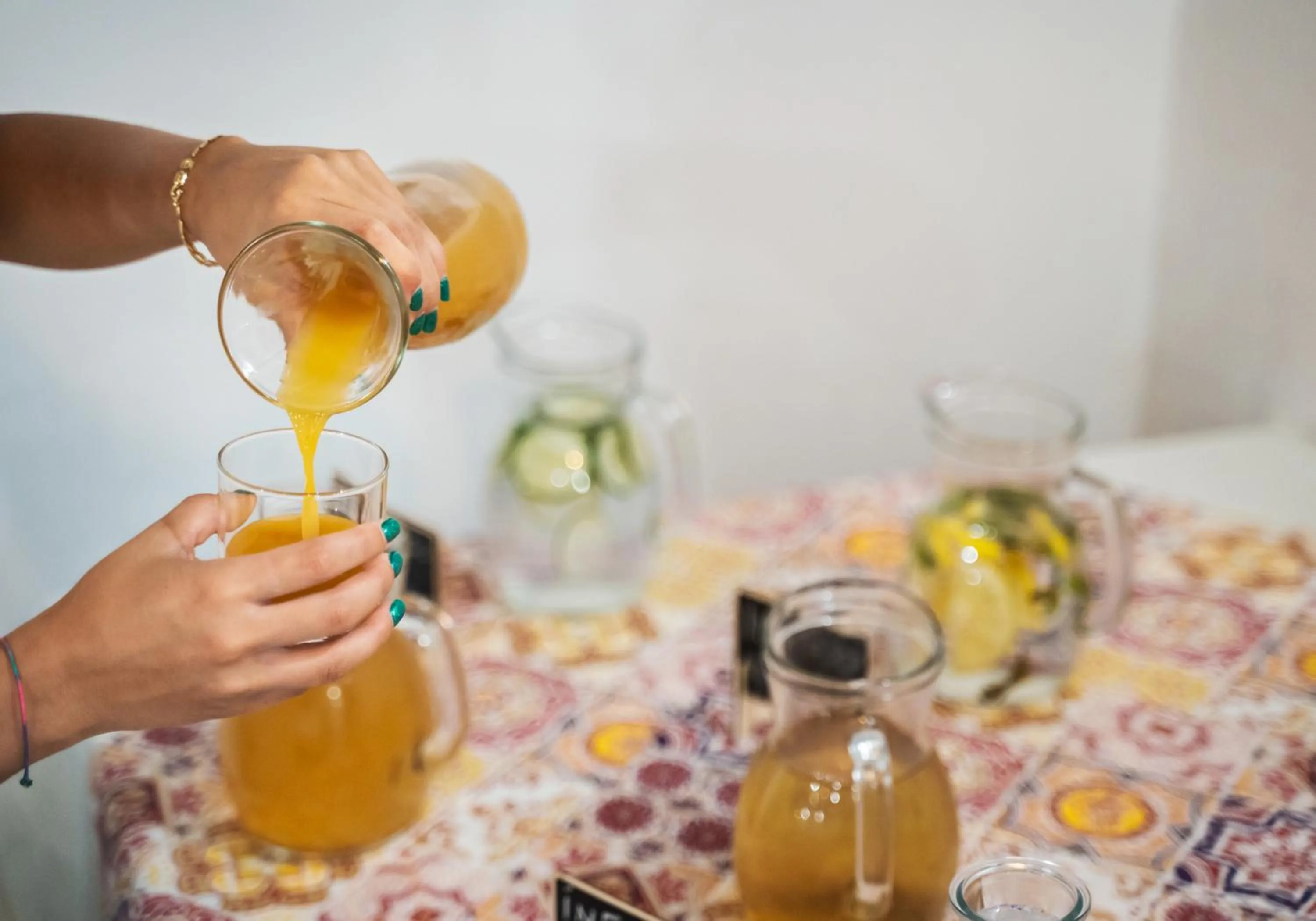 Drinks in Le Querce Farmhouse