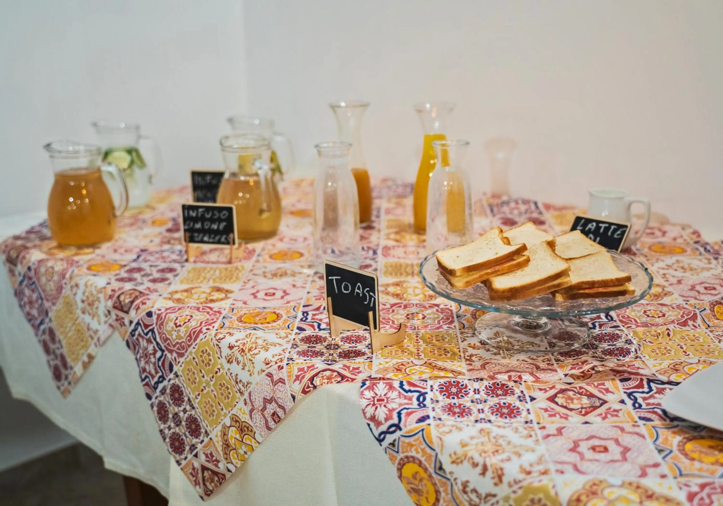 Continental breakfast in Le Querce Farmhouse