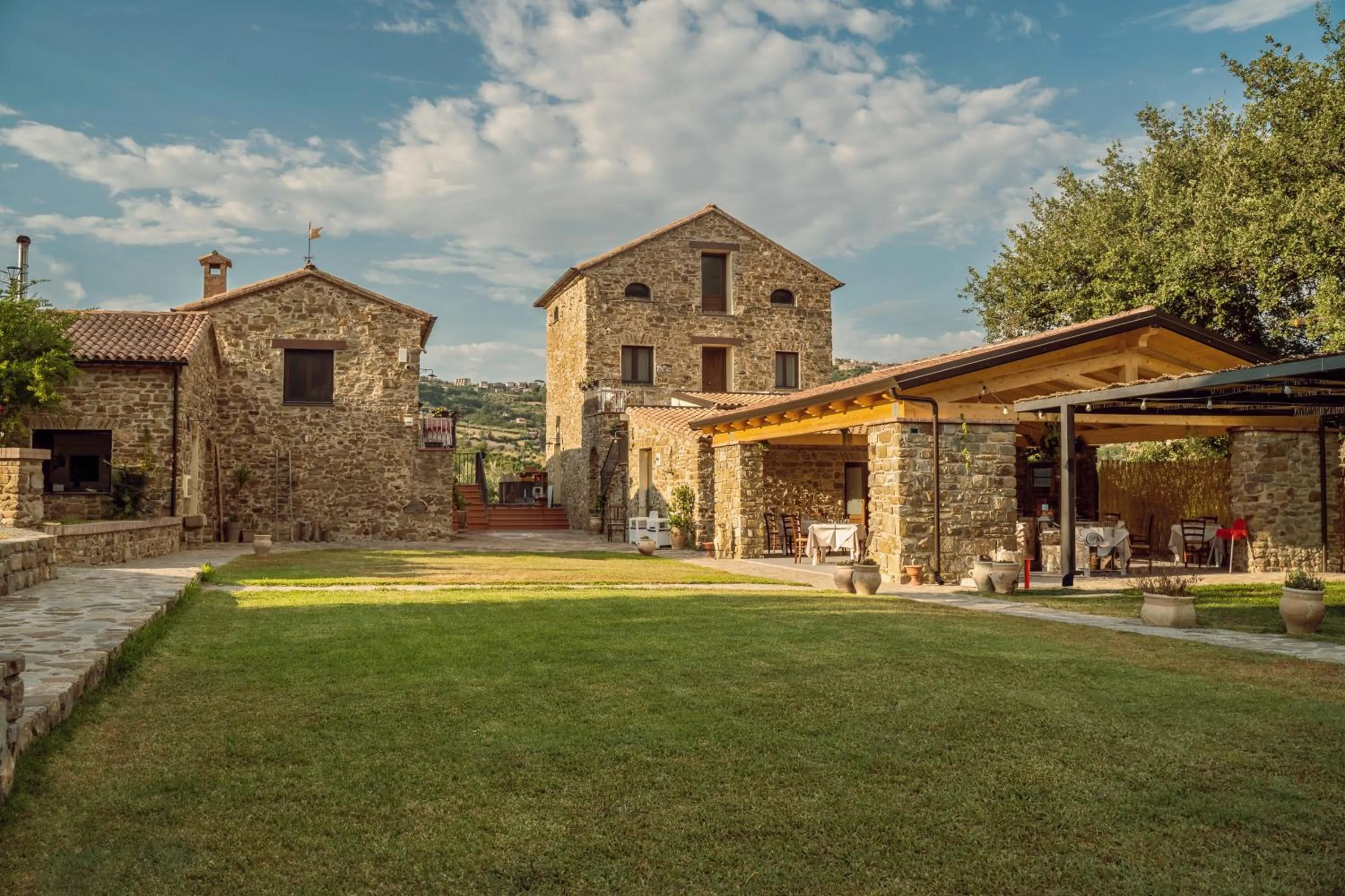 Property building in Le Querce Farmhouse