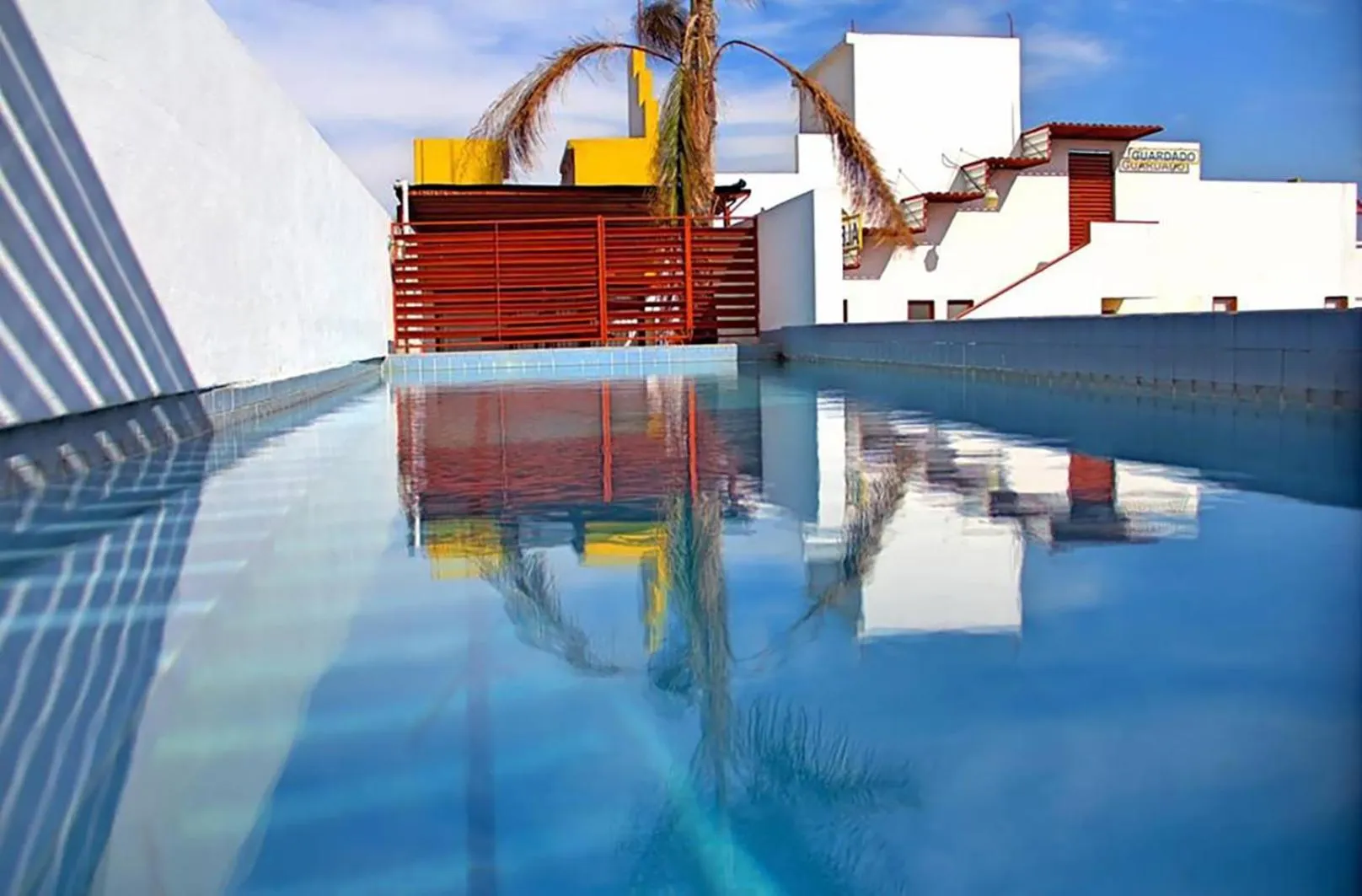 Swimming pool in INMOTEGA - Suites TG