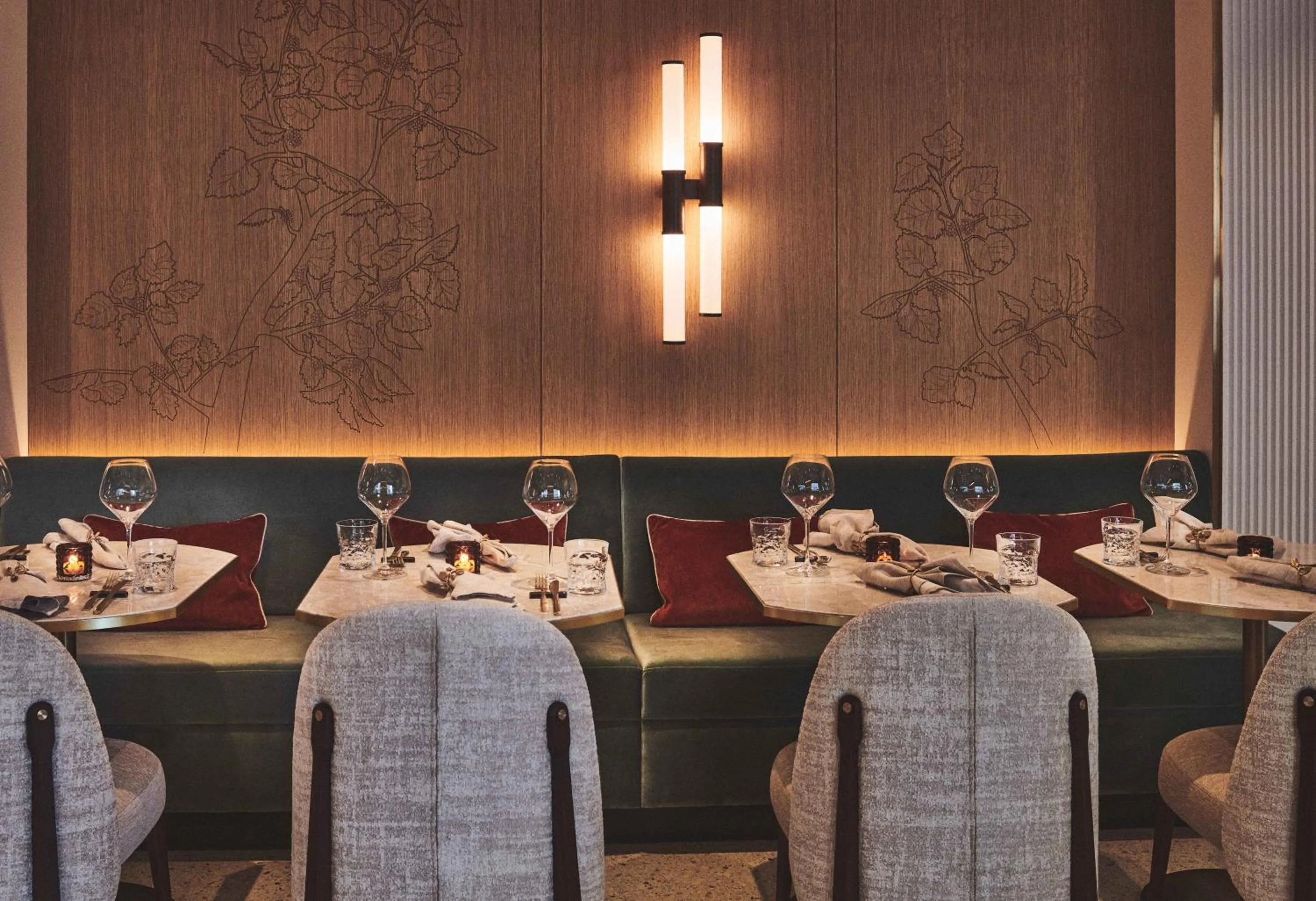 Restaurant/places to eat in Small Luxury Hotel Ambassador Zurich