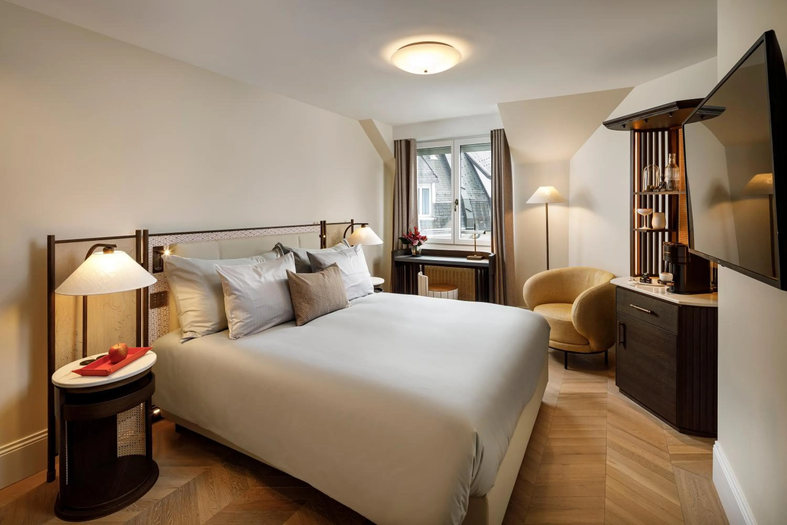 Bedroom, Bed in Small Luxury Hotel Ambassador Zurich