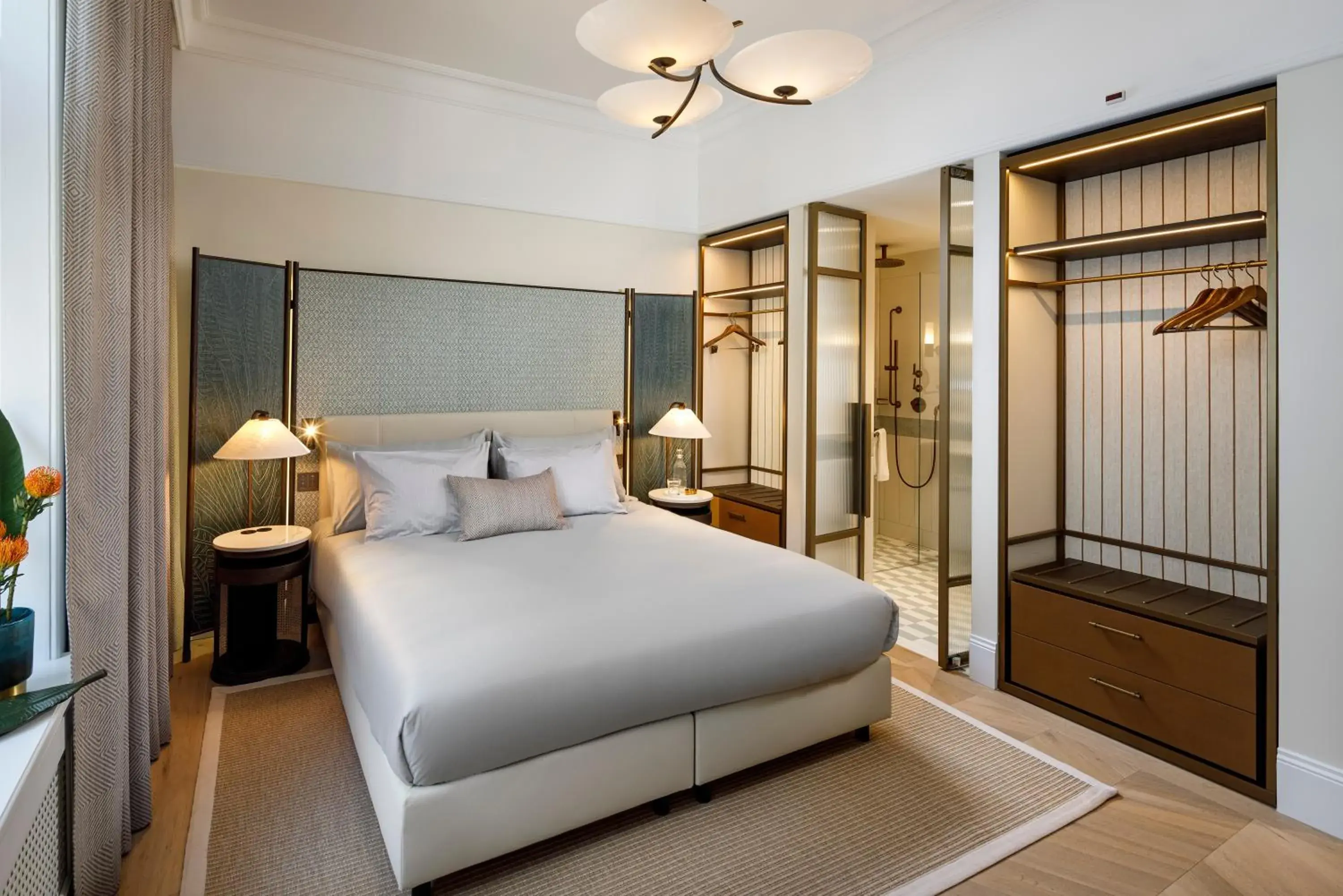 Ambassador Superior in Small Luxury Hotel Ambassador Zurich Ambassador Superior in Small Luxury Hotel Ambassador Zurich