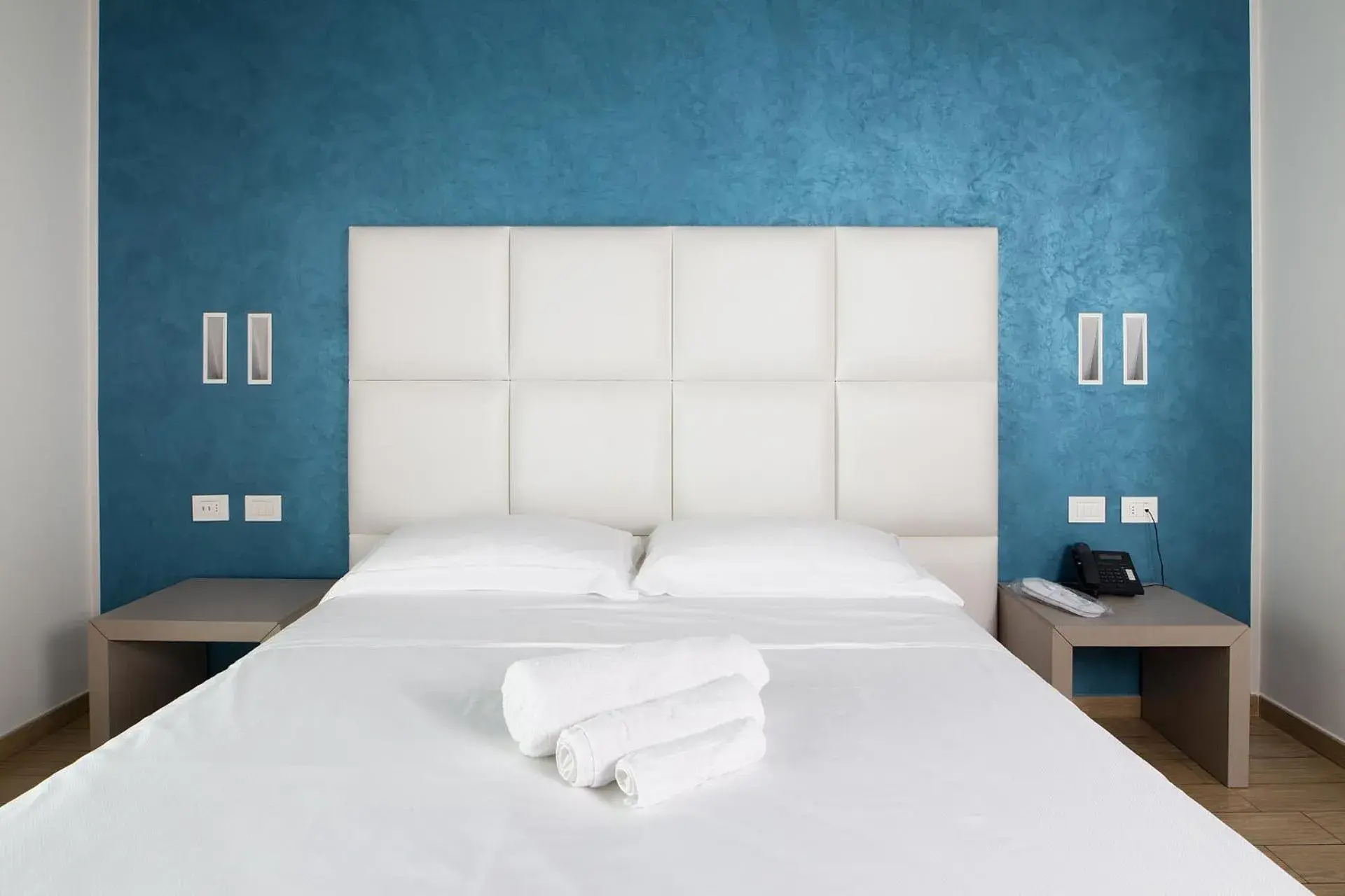 Double or Twin Room with Balcony in Hotel Al Veliero Double or Twin Room with Balcony in Hotel Al Veliero