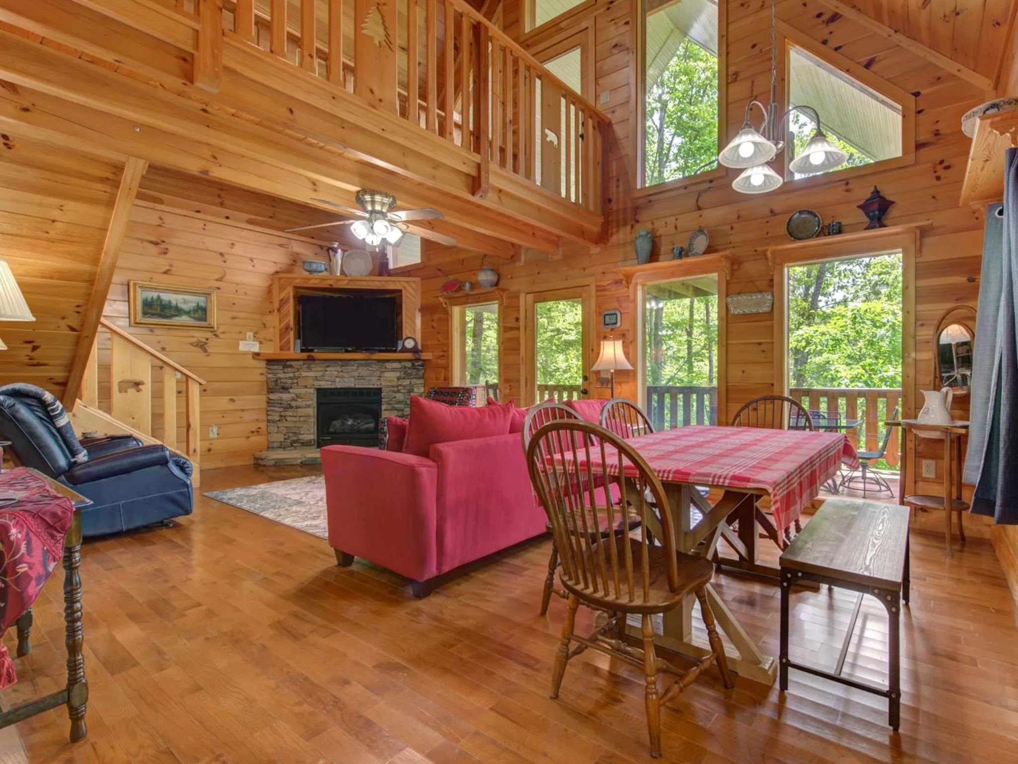 Property building in Macys Hideaway