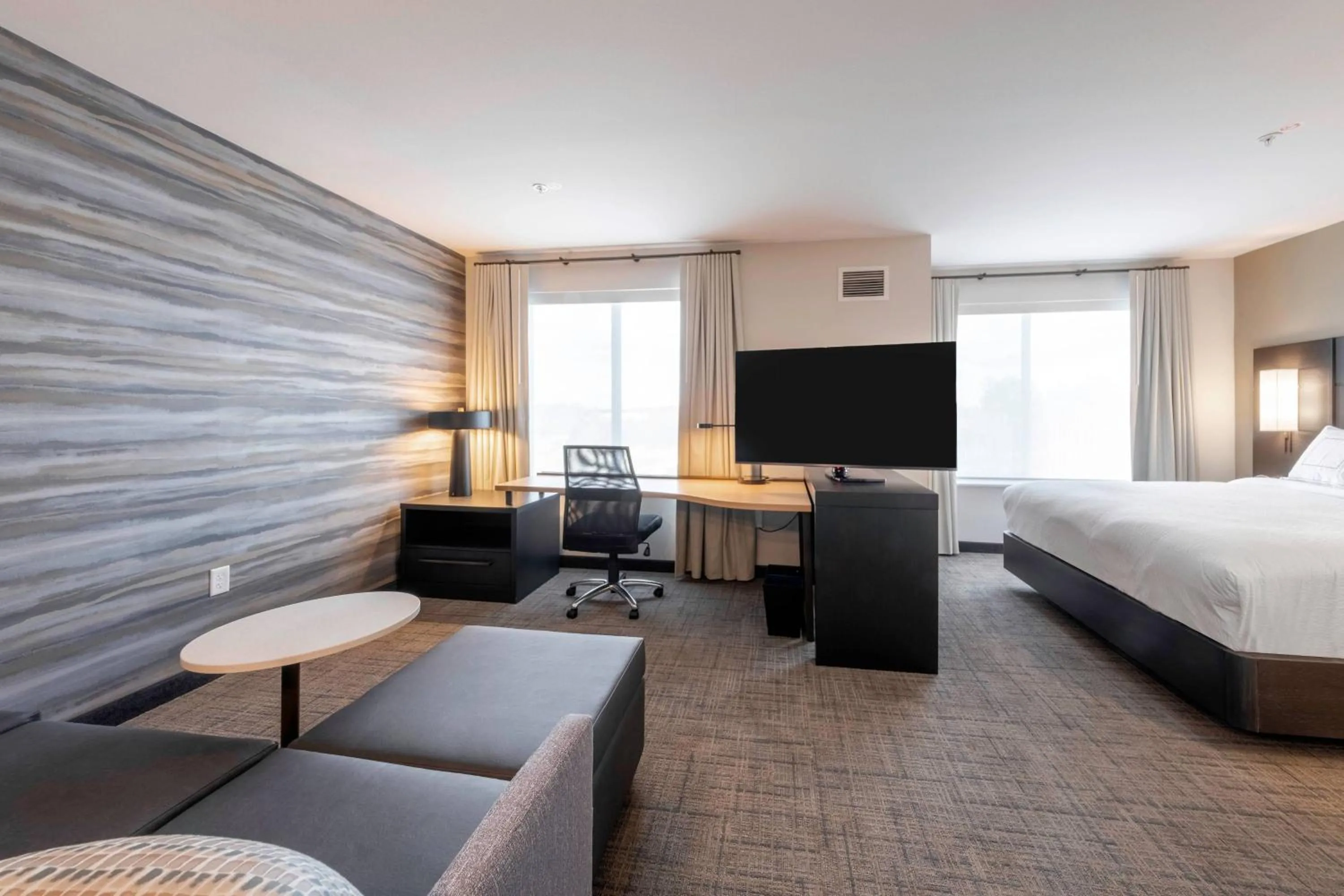 Bedroom, Bed in Residence Inn by Marriott Richmond at the Notch