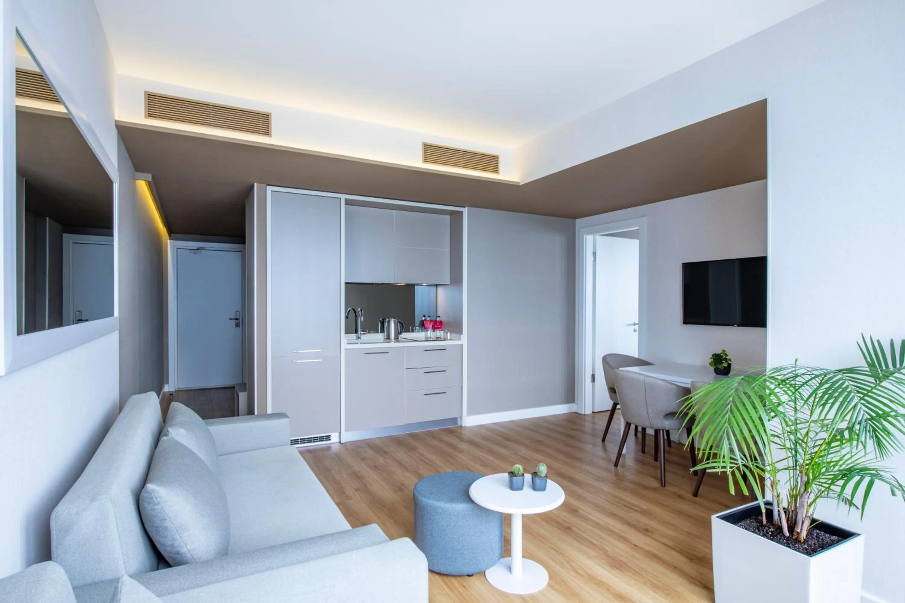 Kitchen or kitchenette in Alliance Palace Batumi