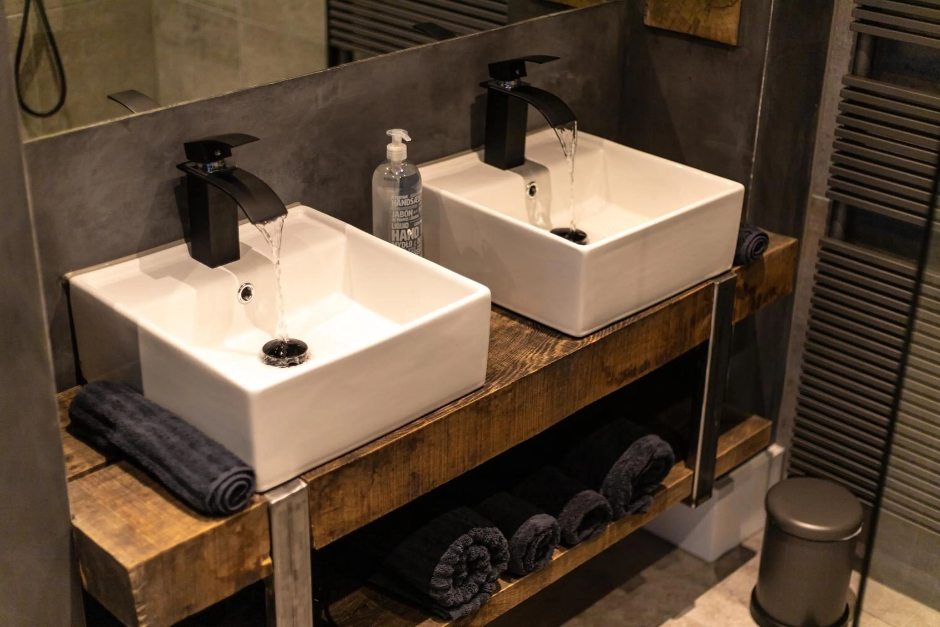 Bathroom in B&B de Nieuwe Haven