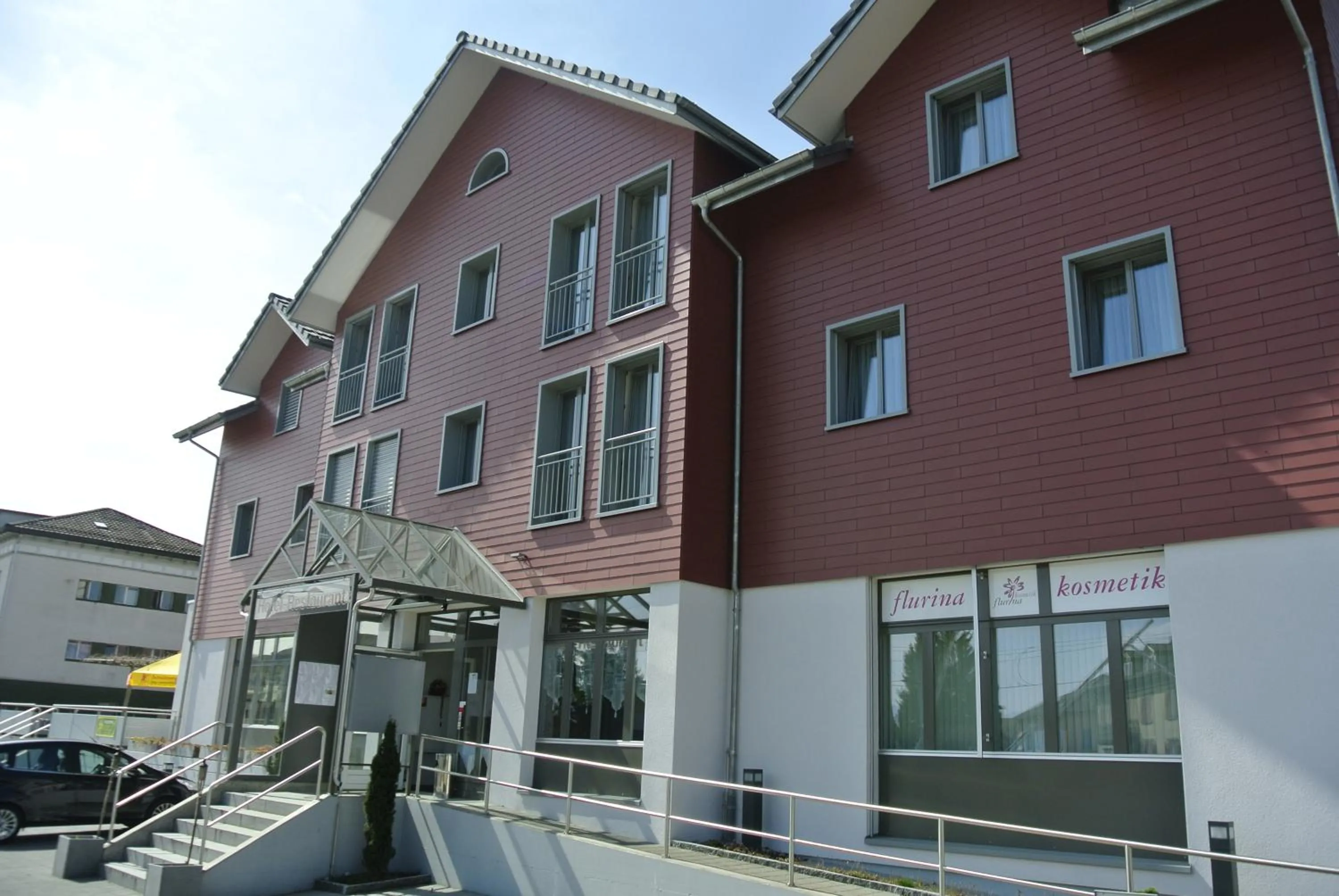 Facade/entrance in Hotel Garni Bären Bazenheid