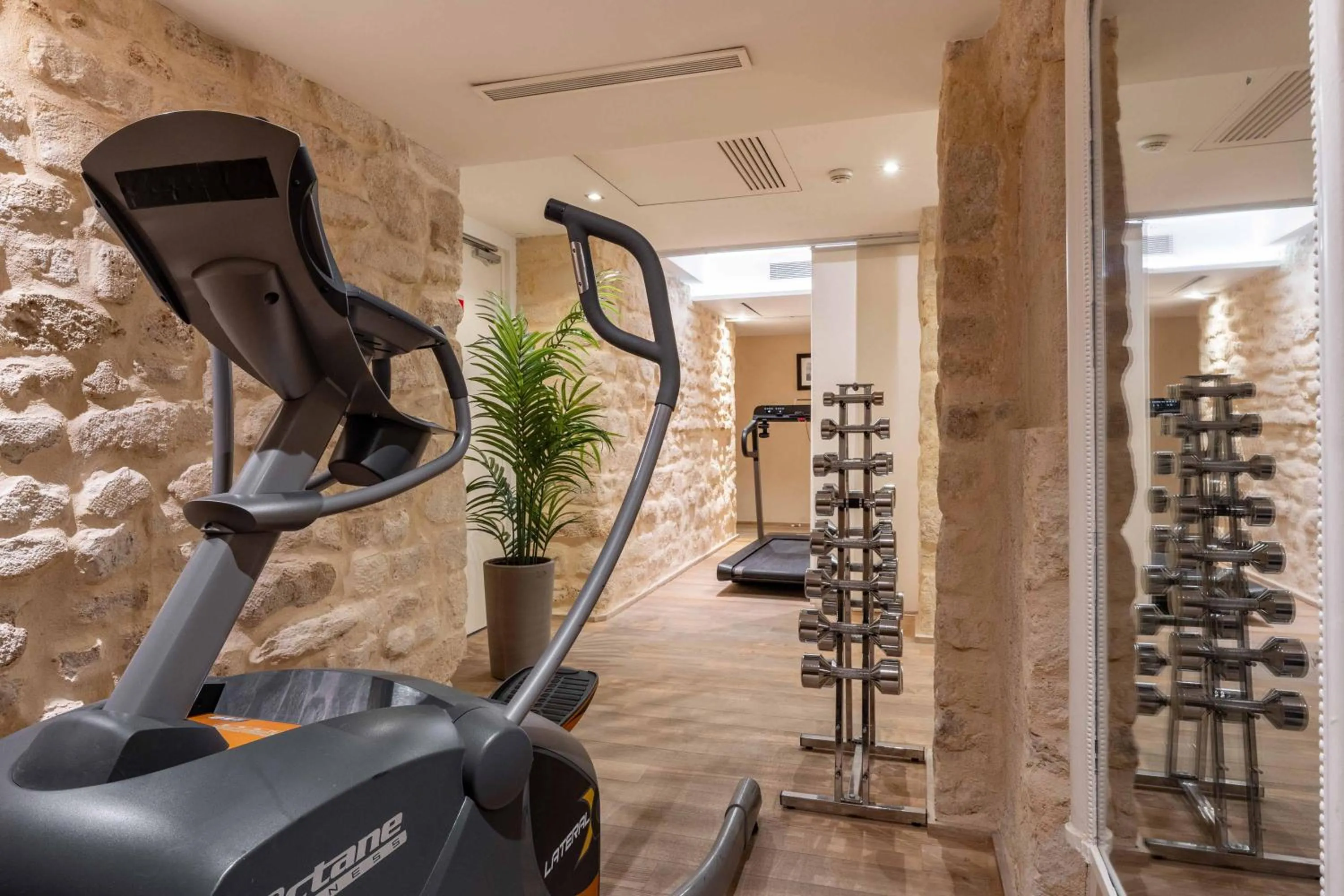 Fitness centre/facilities in Le 123 Sébastopol - Astotel