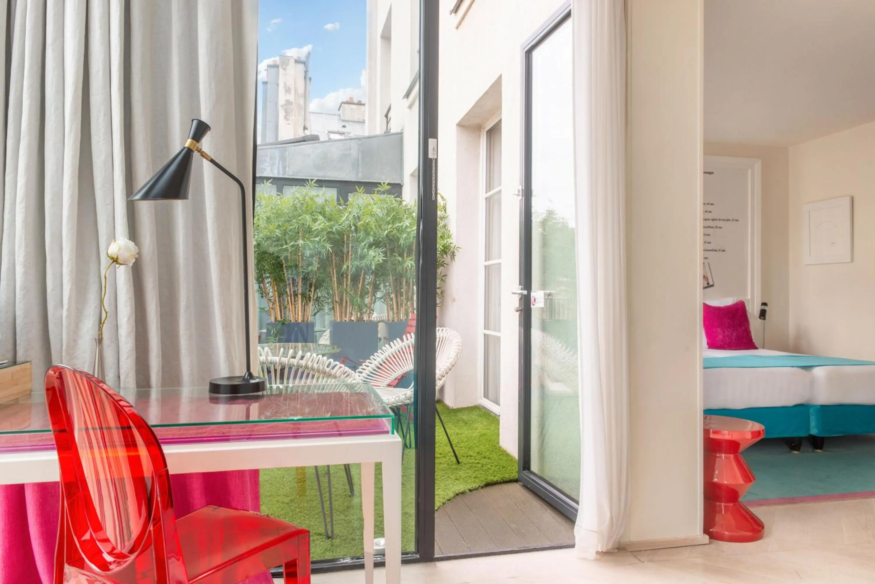 Balcony/Terrace in Le 123 Sébastopol - Astotel