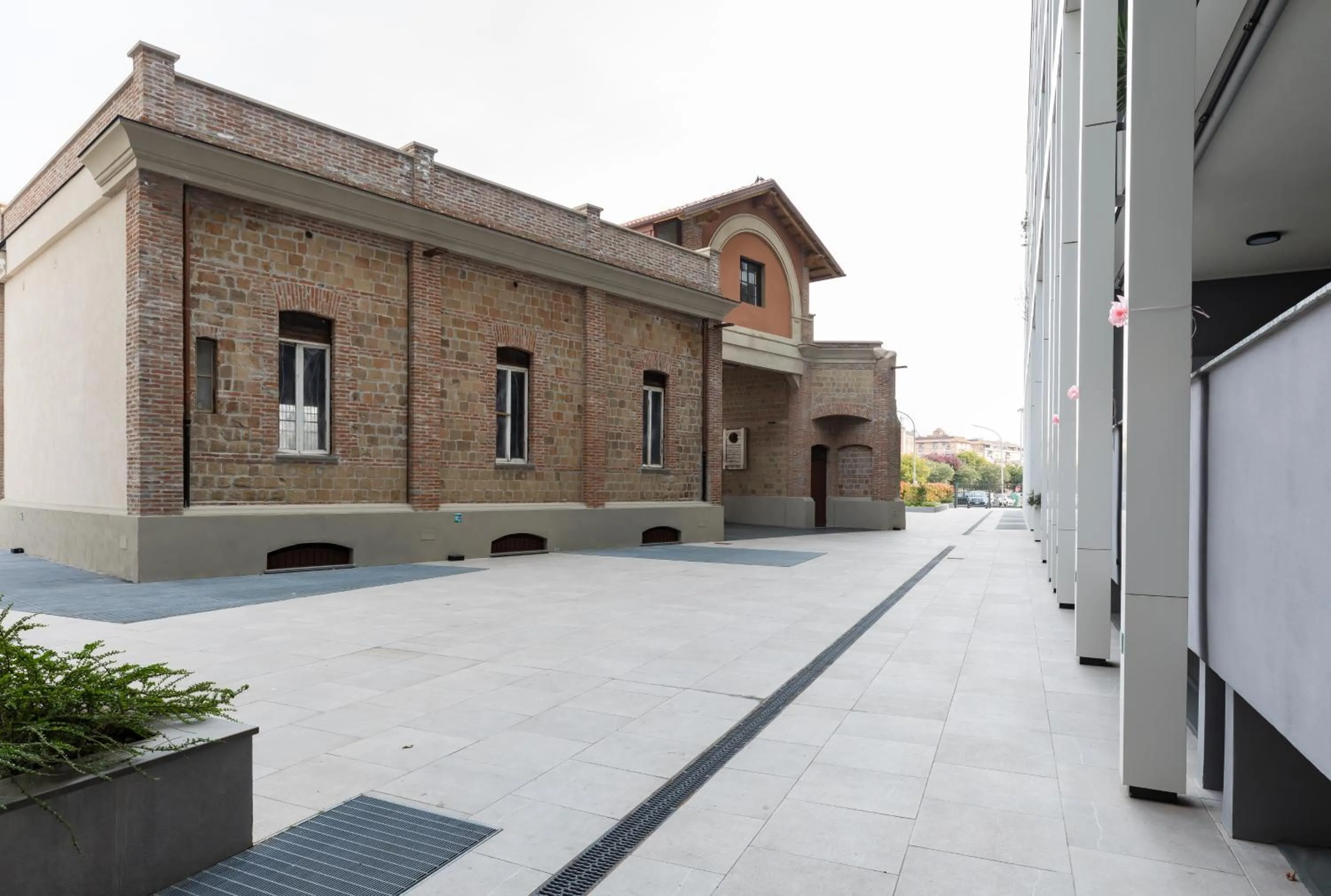 Property building in Porto Fluviale House