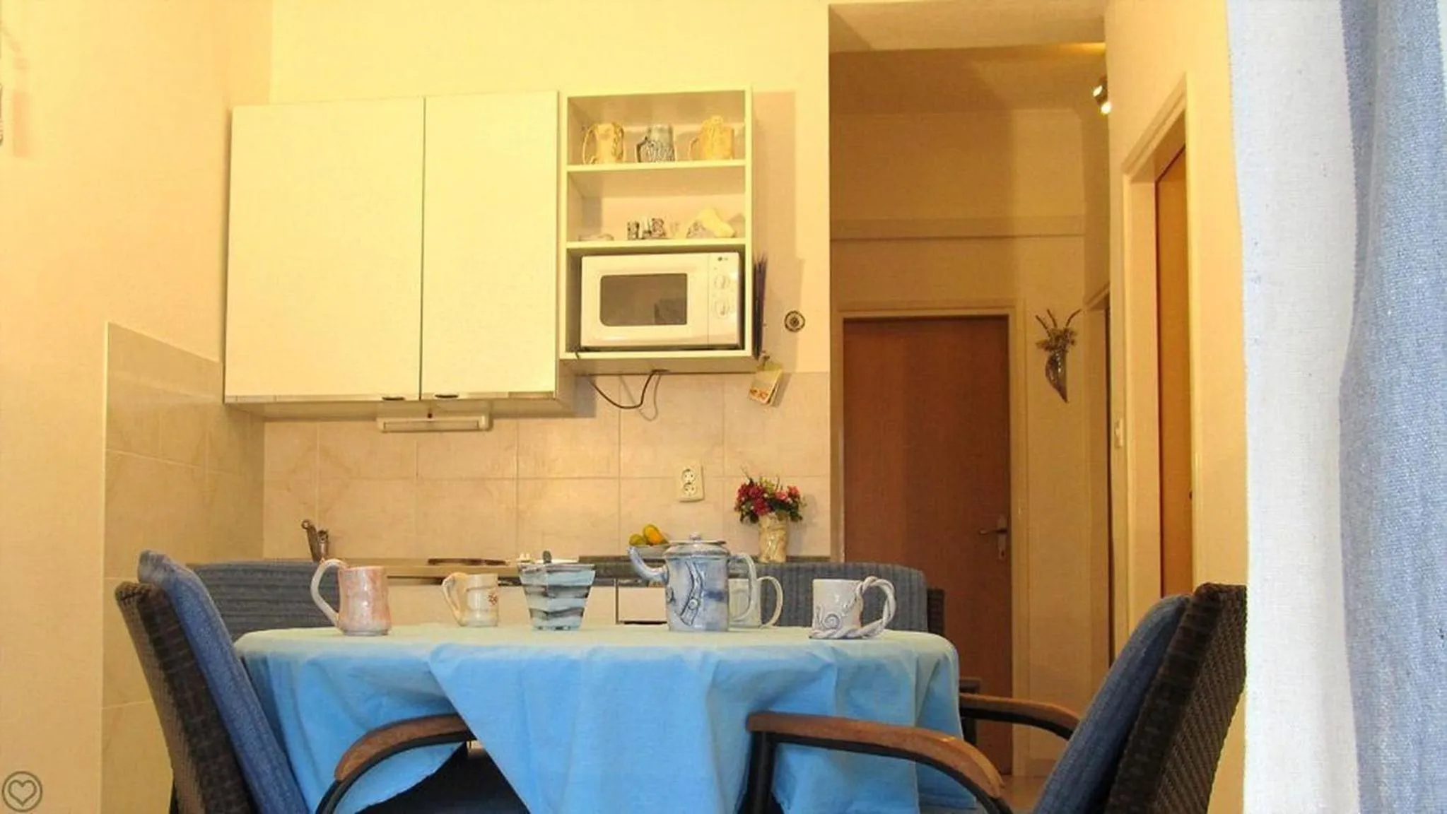 Restaurant/places to eat in Apartment for two persons with sea view in Trogir near the beach