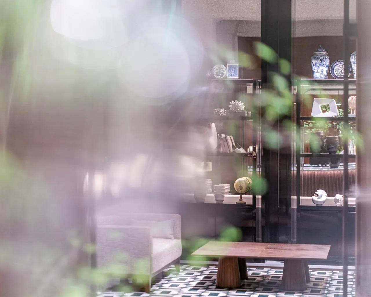 Seating area in Andaz Xiamen, By Hyatt