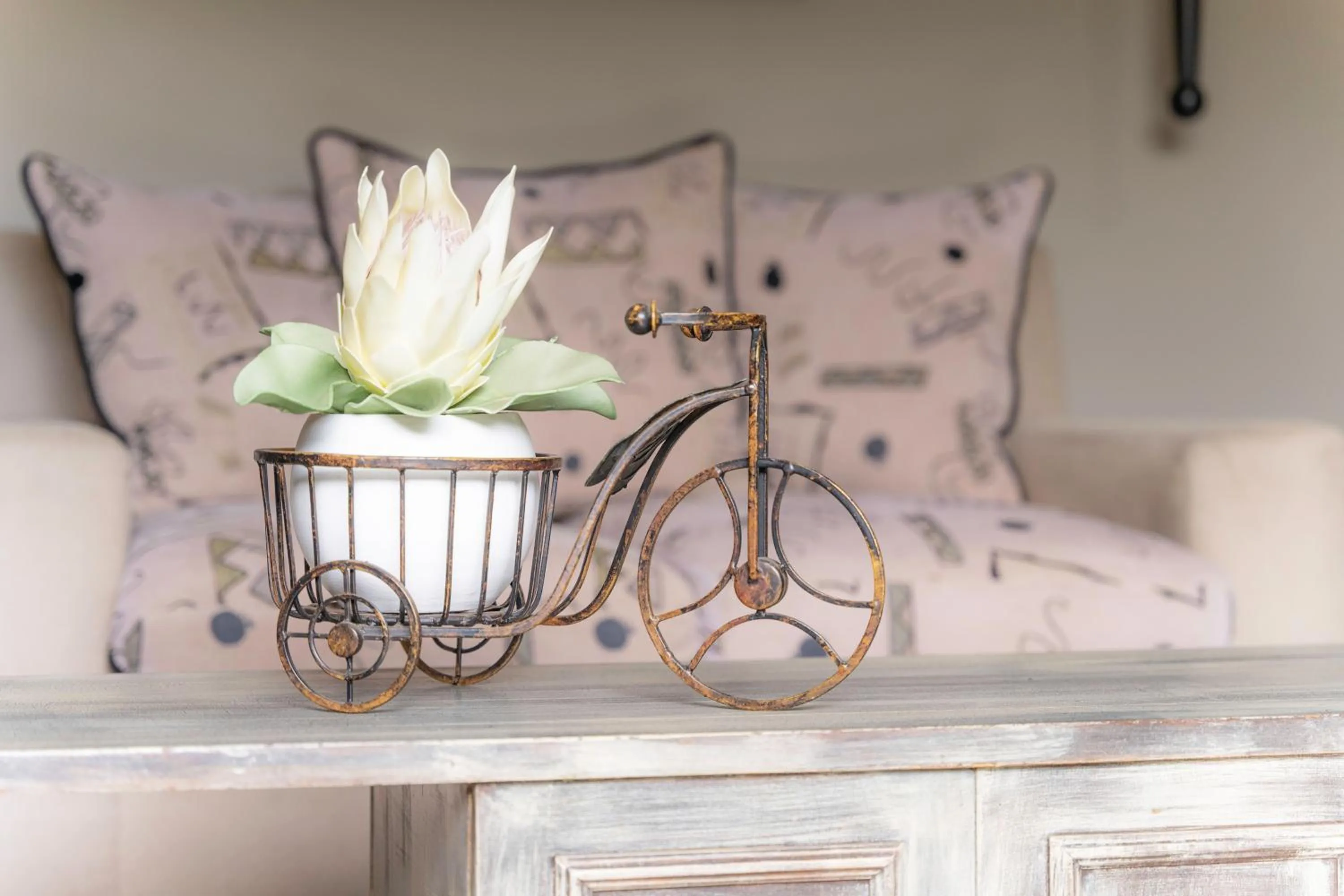 Seating area in L'anda Guesthouse & self catering