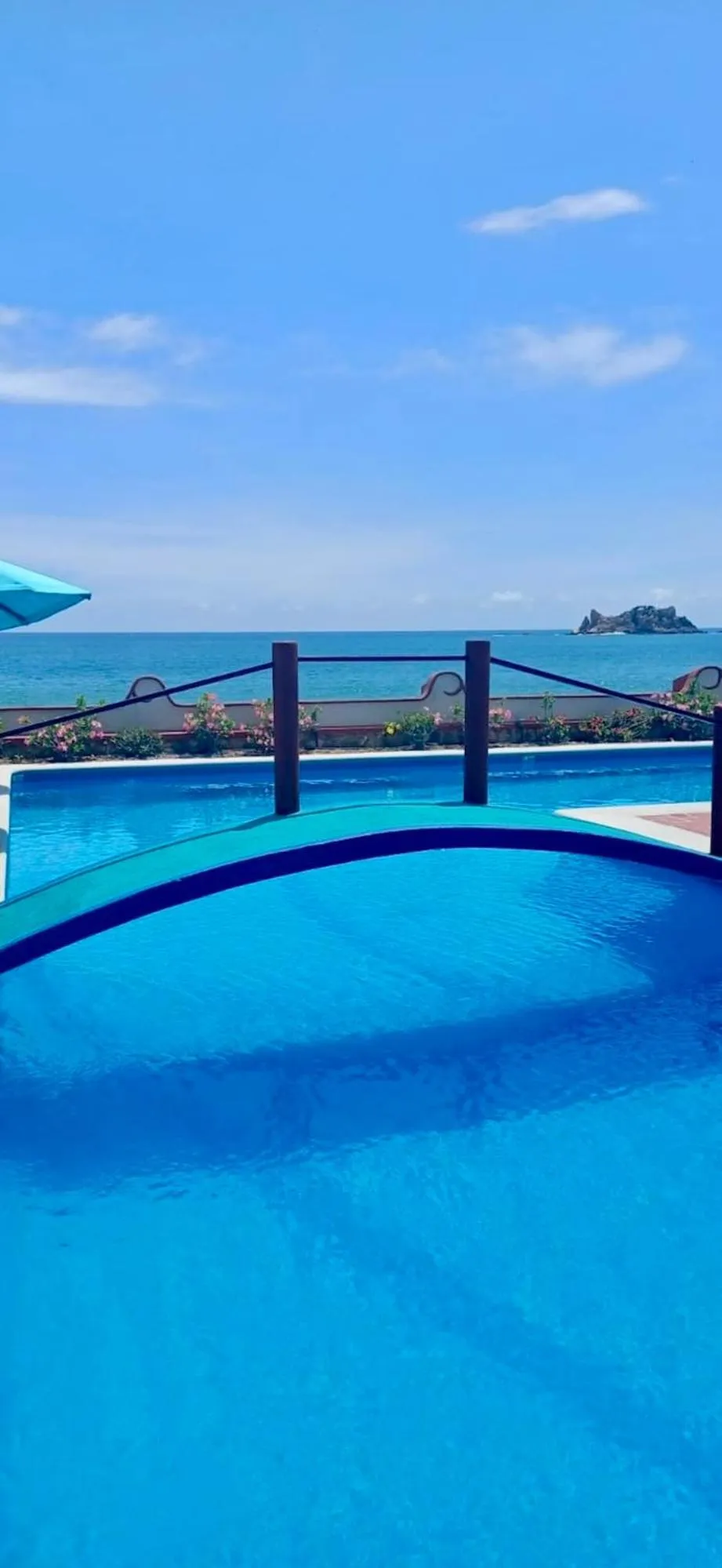 Property building in La Paloma Oceanfront Retreat