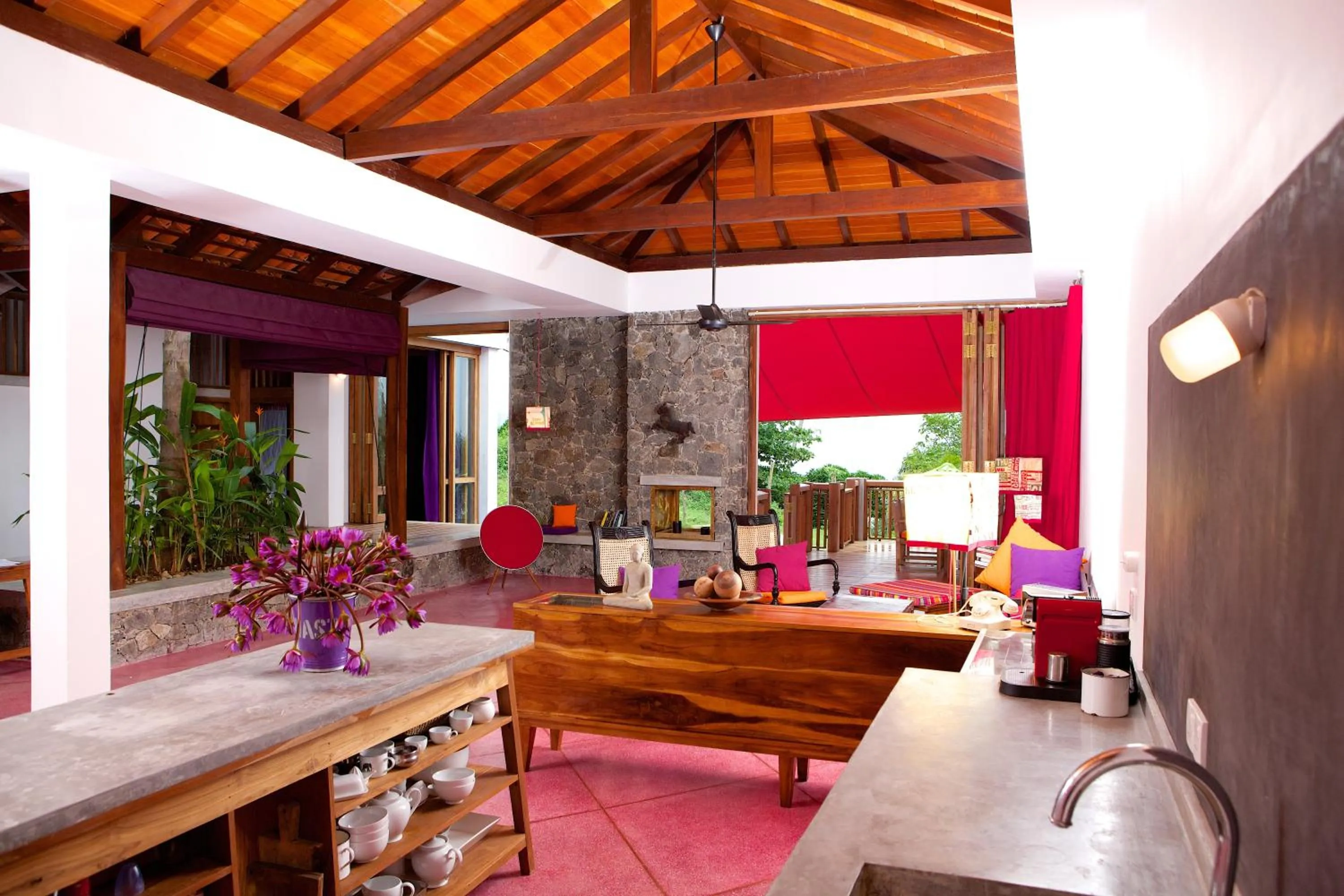 Restaurant/places to eat in UTMT - Underneath The Mango Tree Spa & Beach Resort