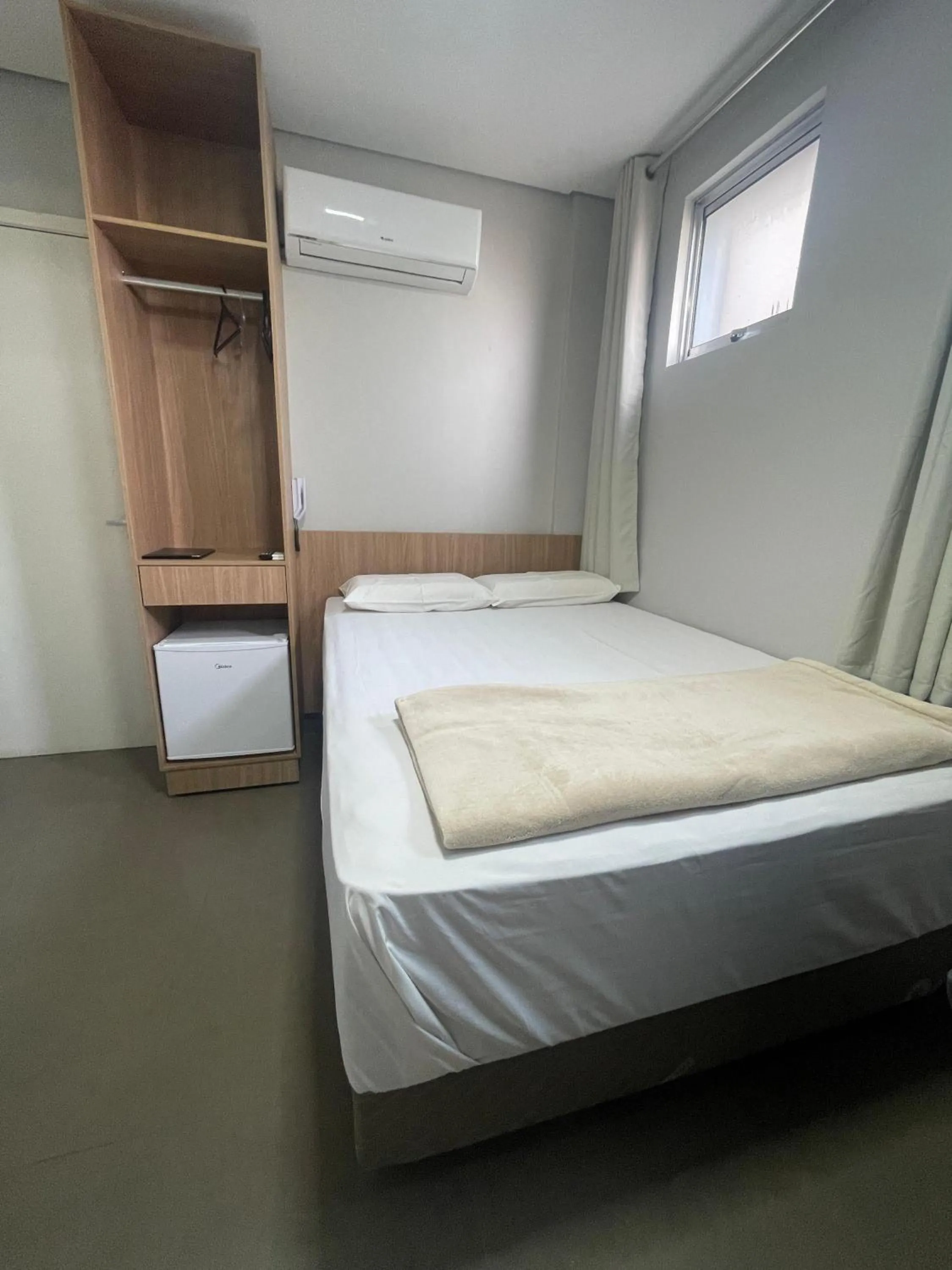 Large Single Room - single occupancy in Hotel Solar Bela Vista