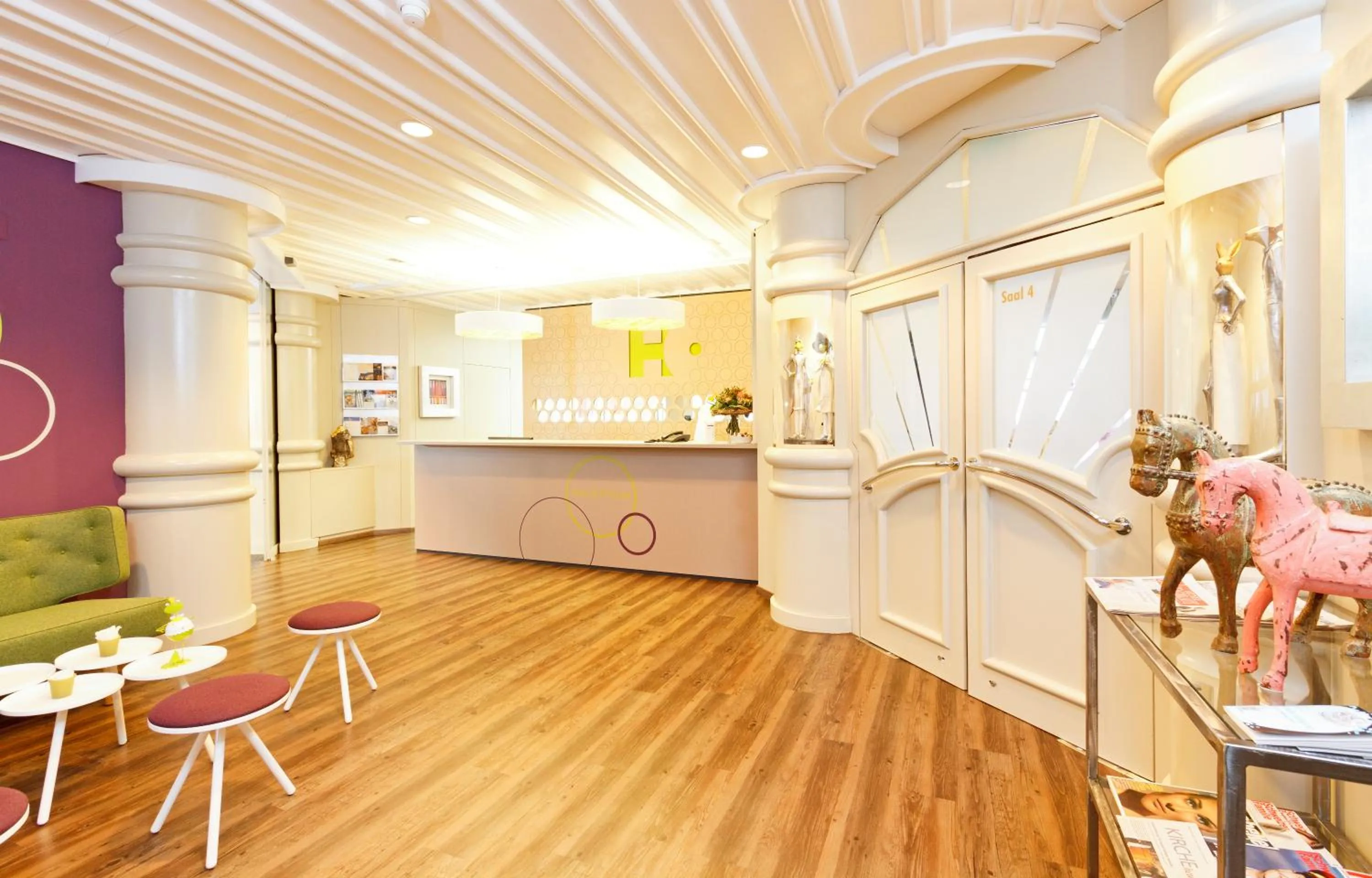 Lobby or reception in Hotel Olten Swiss Quality