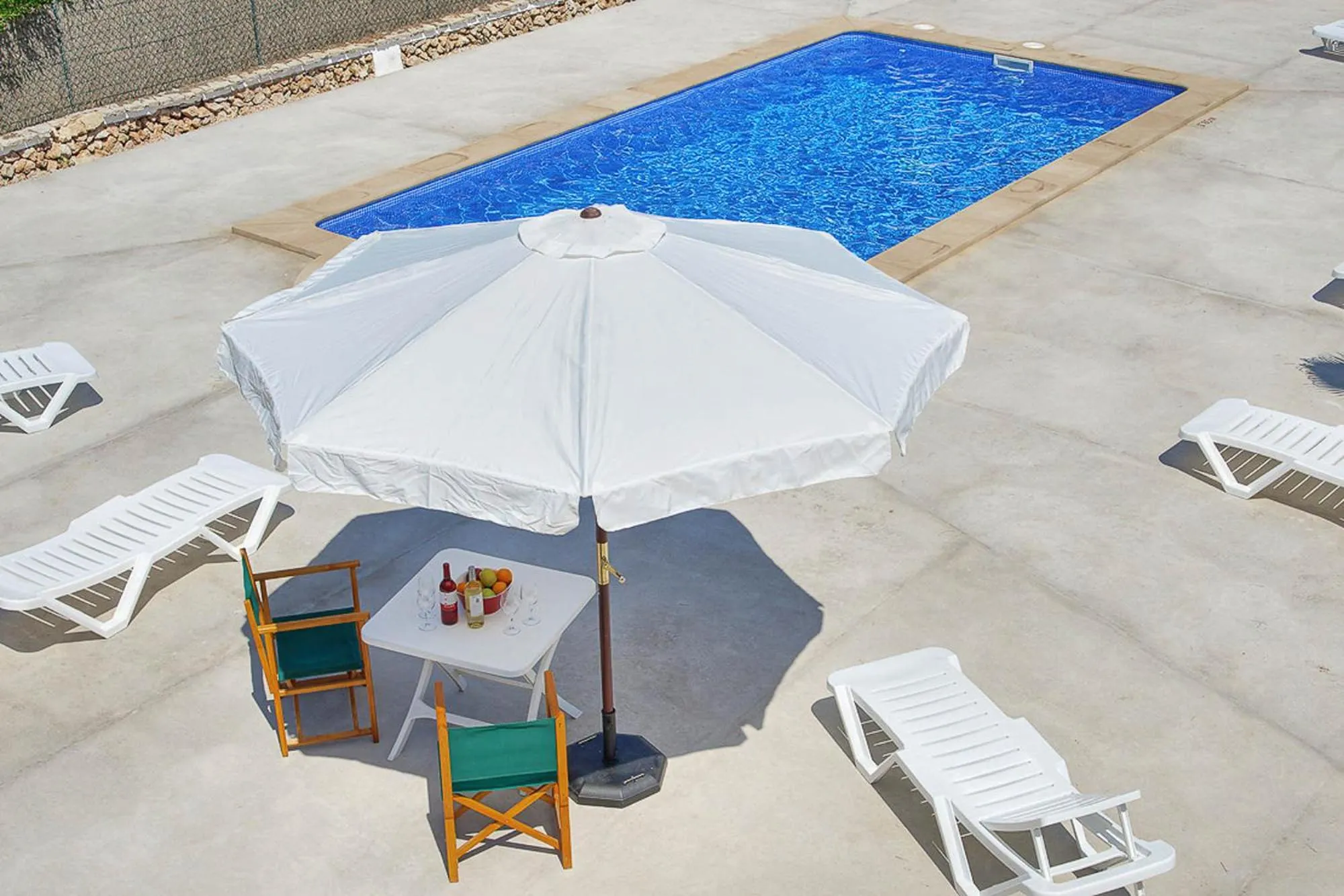 Patio in Villa Binisaret I by Mauter Villas