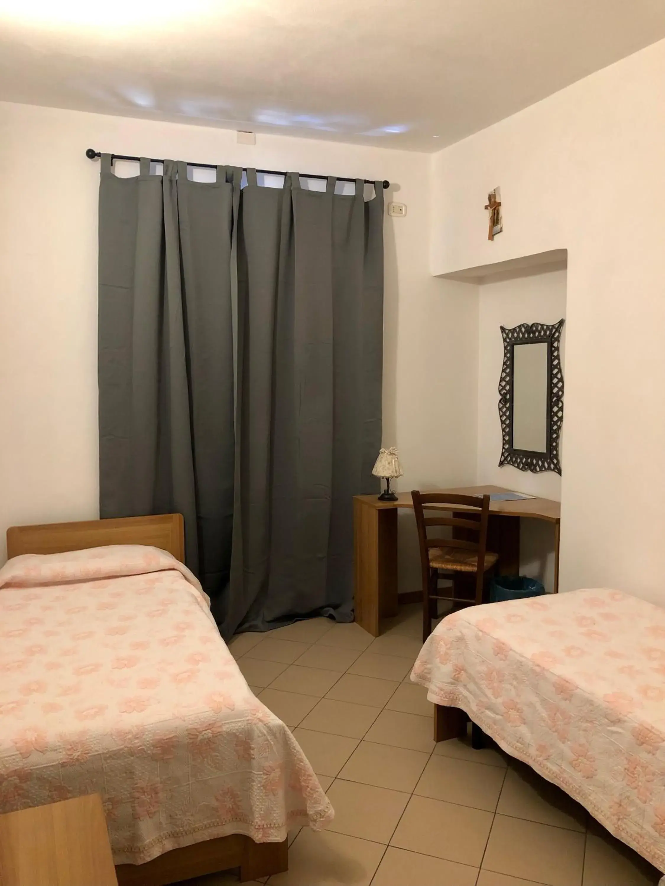 Superior Twin Room - single occupancy in Residenza Pitigliano Gens Petilia - Nuova gestione Superior Twin Room - single occupancy in Residenza Pitigliano Gens Petilia - Nuova gestione